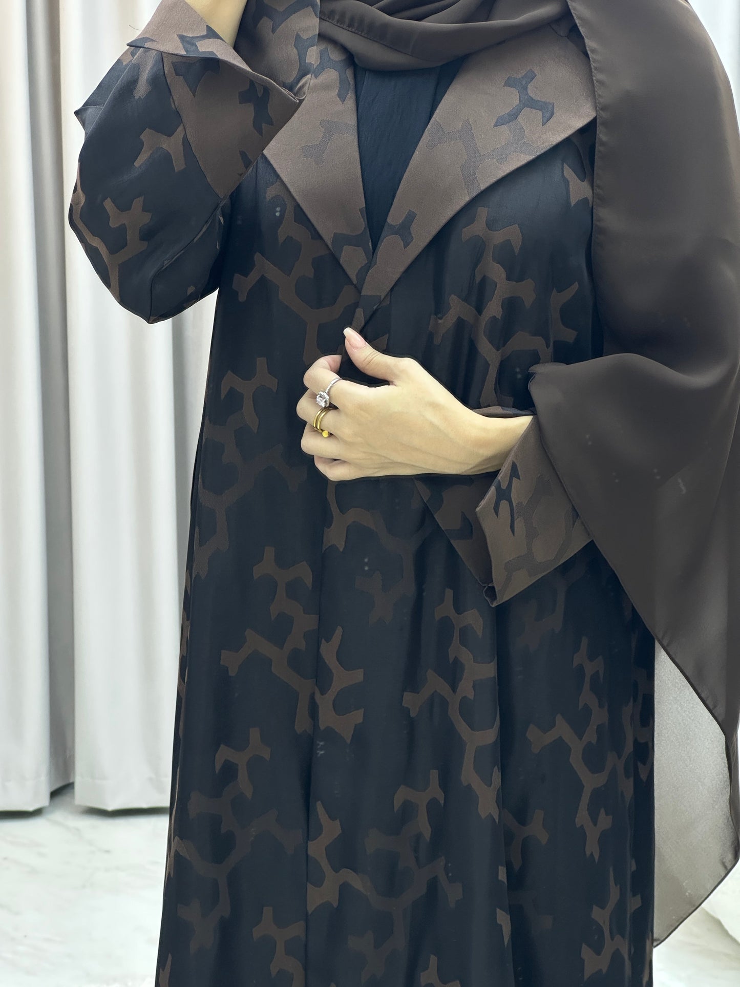 C RTW Web Winter Brown Coat Abaya