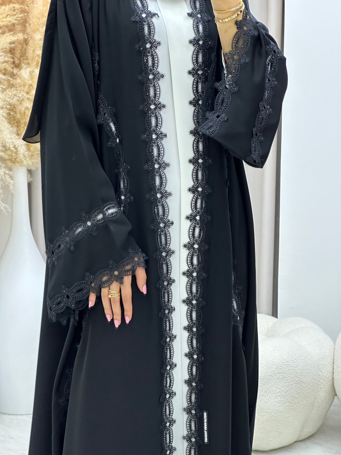 C 0470 Black Classic Lace Abaya