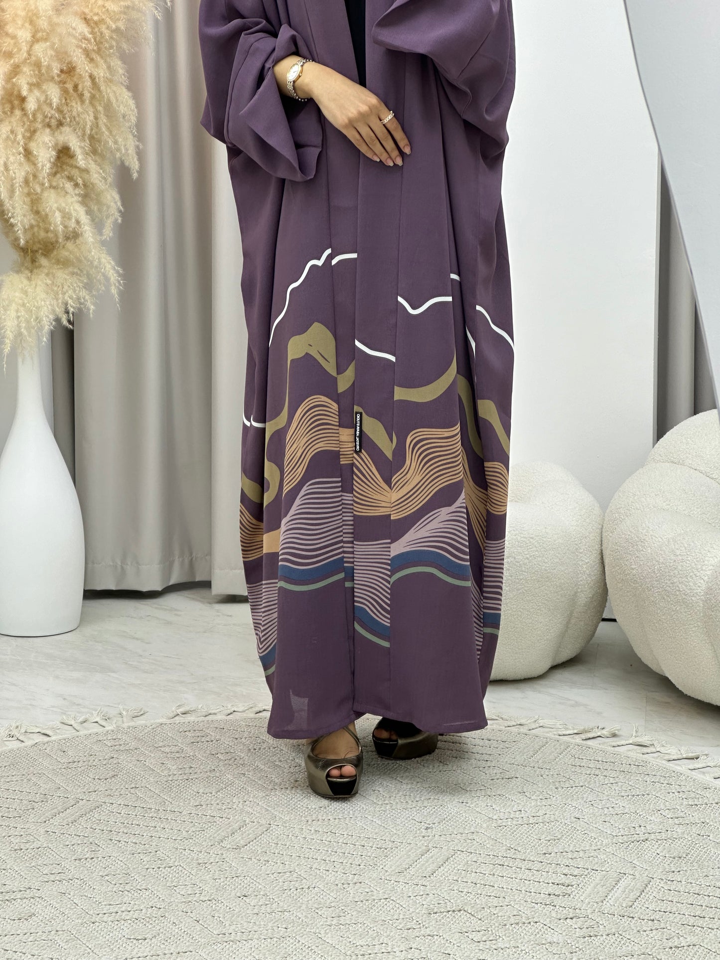 C 0248-01 Purple Wavy Abaya