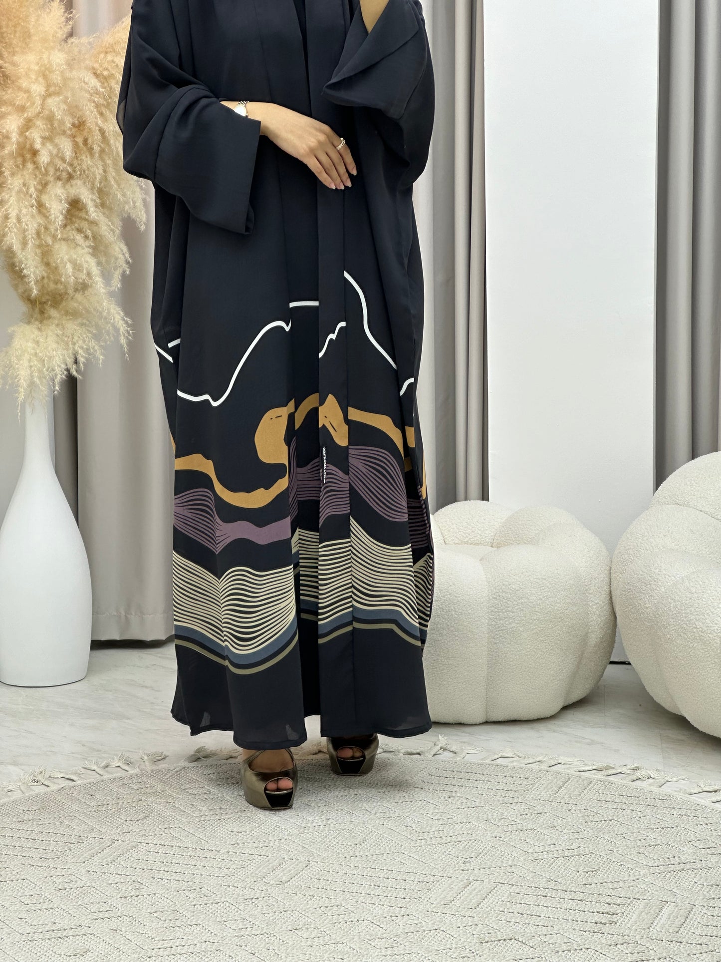 C 0248-02 Dark Grey Wavy Abaya