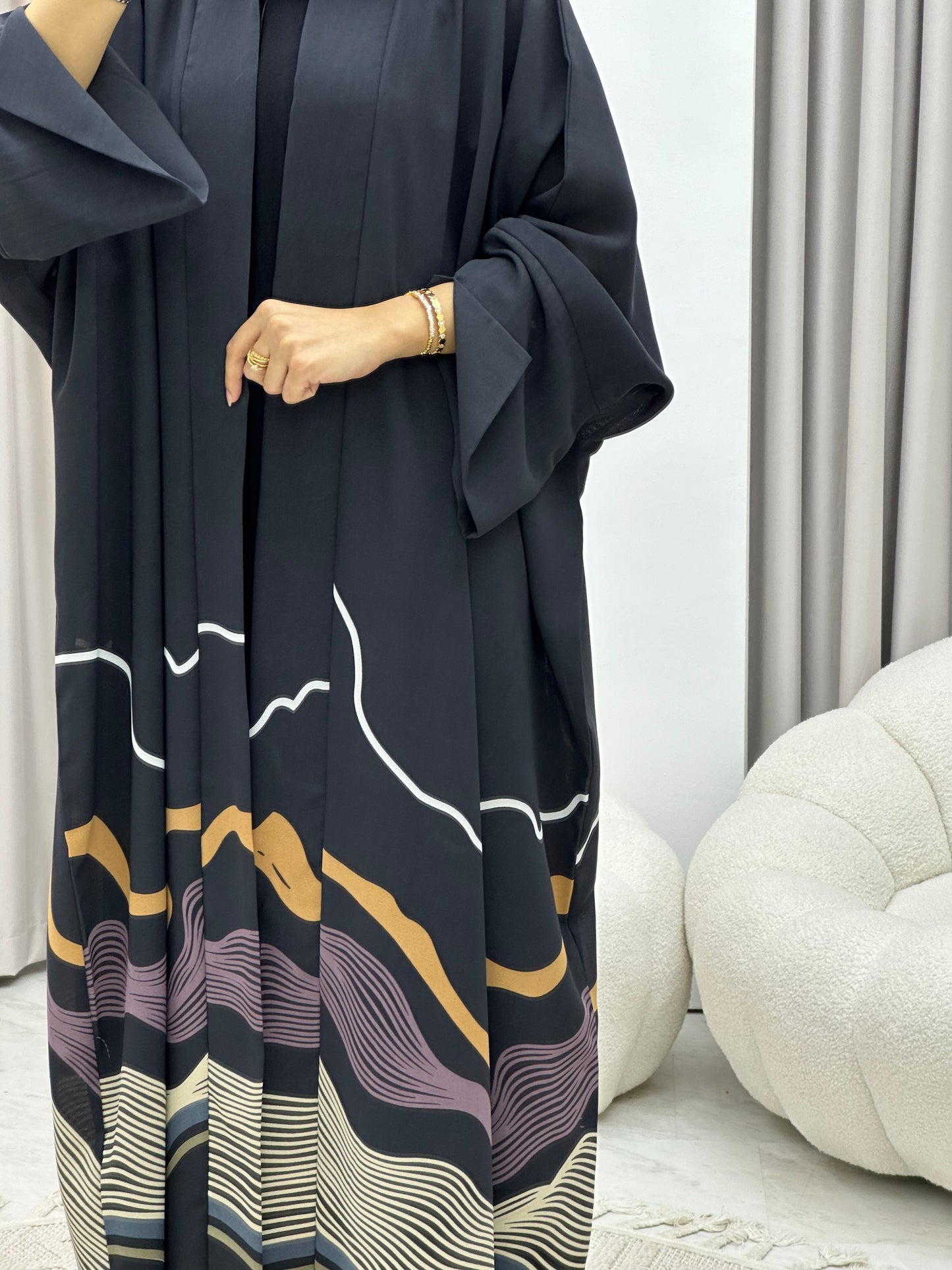 C 0248-02 Dark Grey Wavy Abaya