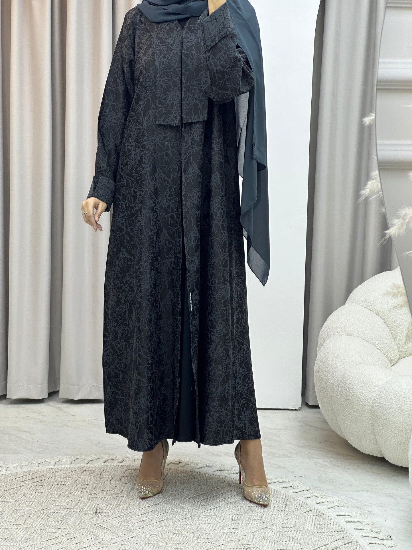 C RTW Branch Winter Grey Coat Abaya