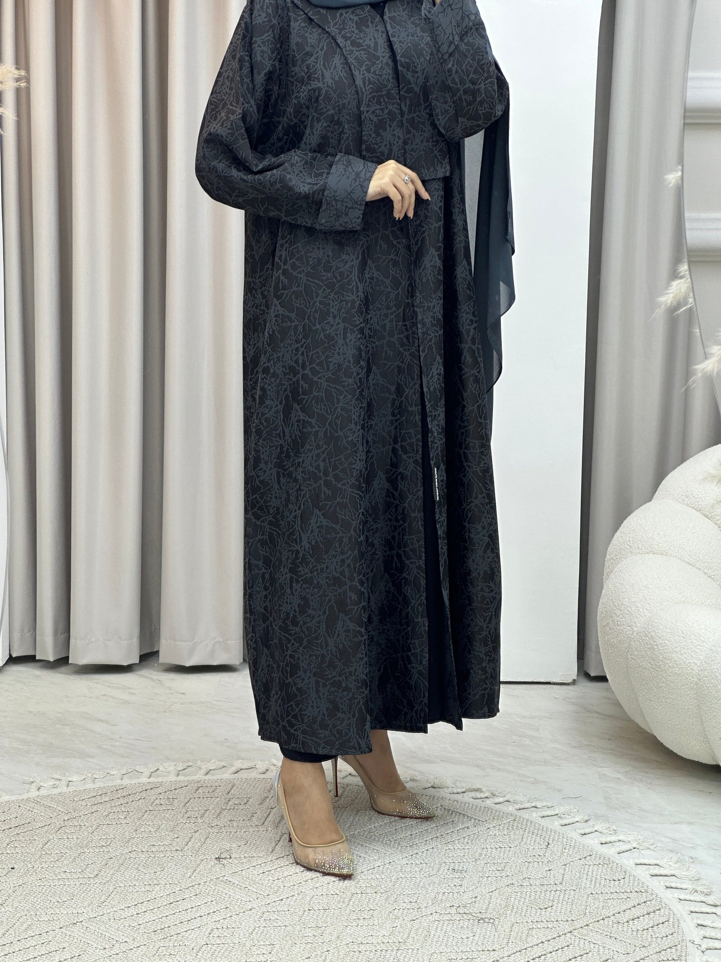 C RTW Branch Winter Grey Coat Abaya