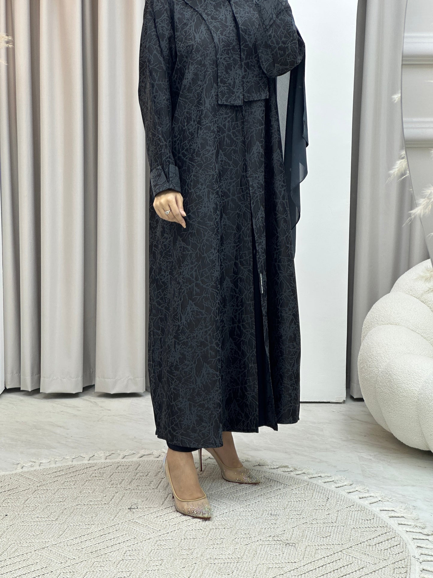 C RTW Branch Winter Grey Coat Abaya