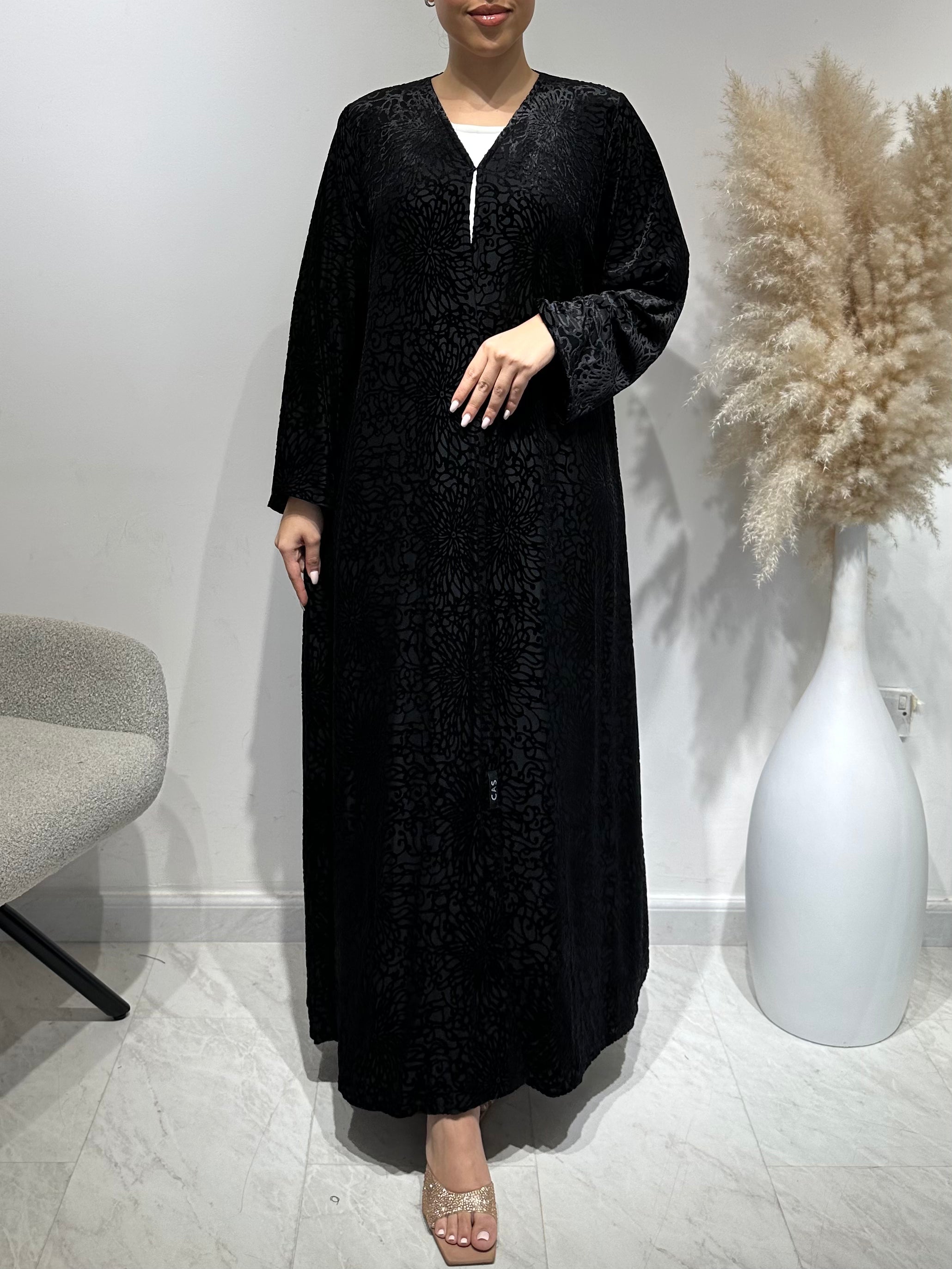 C 1636 Black Velvet Abaya