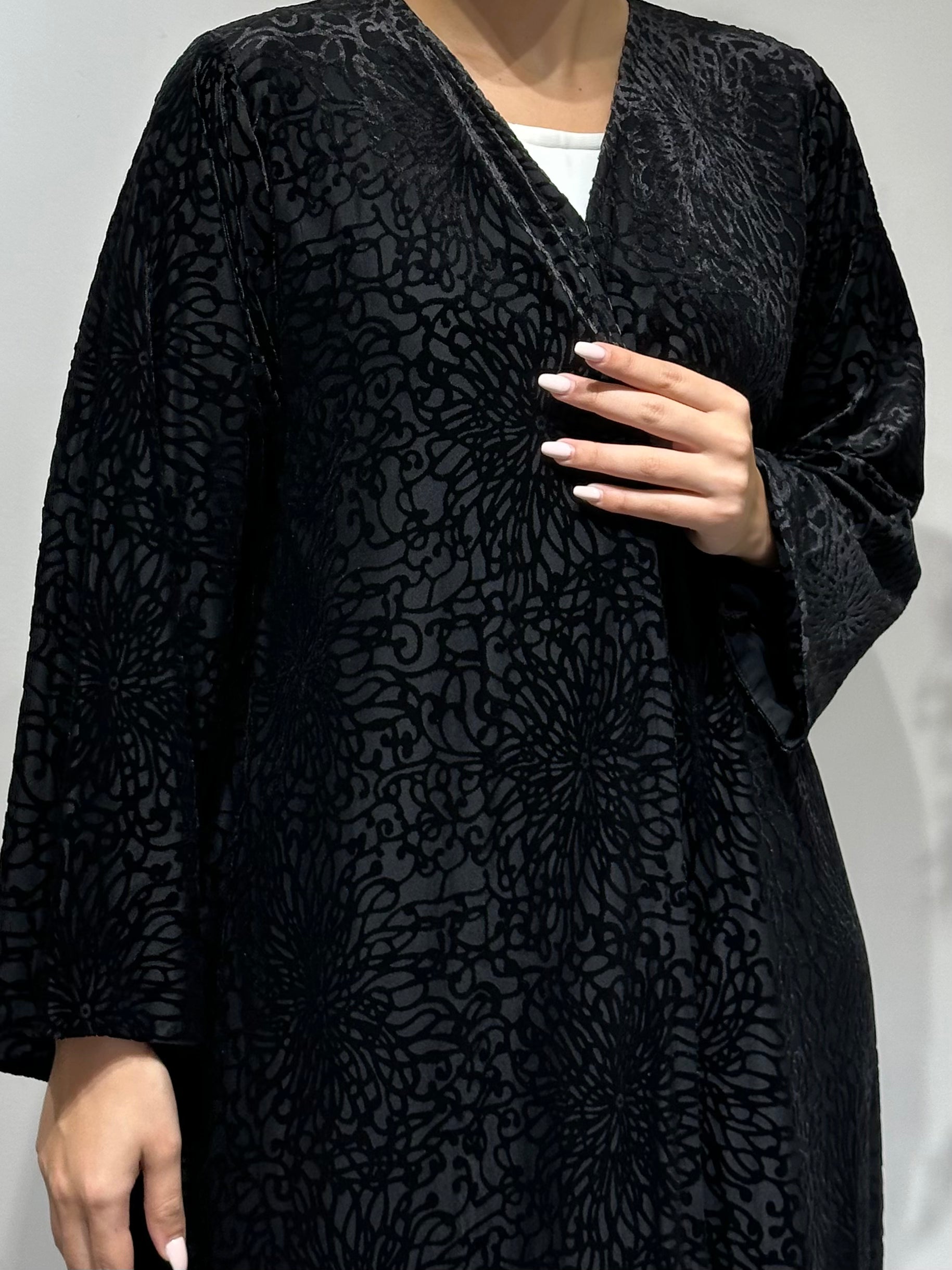 C 1636 Black Velvet Abaya