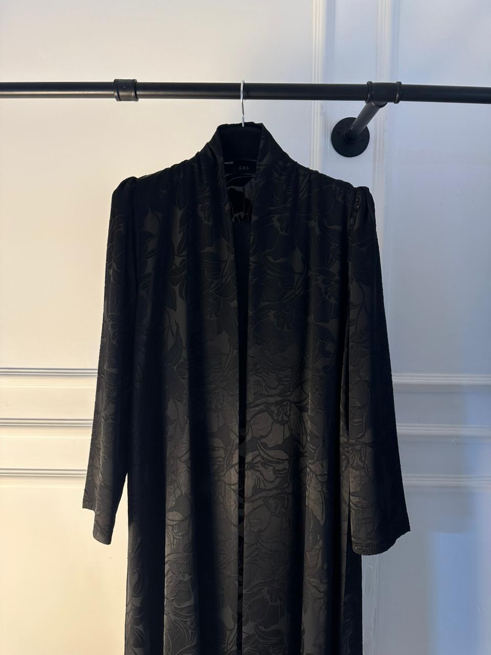 C 2101 Black Floral Abaya