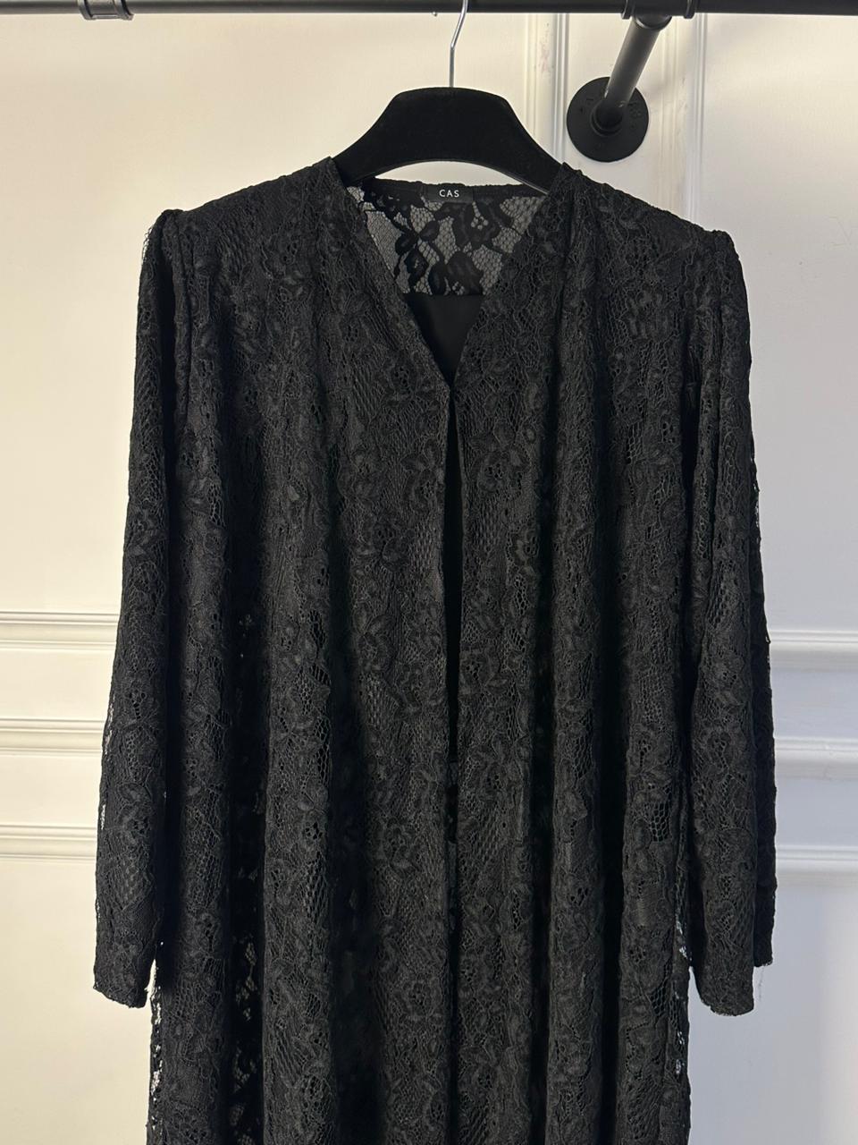 C 1888 Black Dantel Abaya
