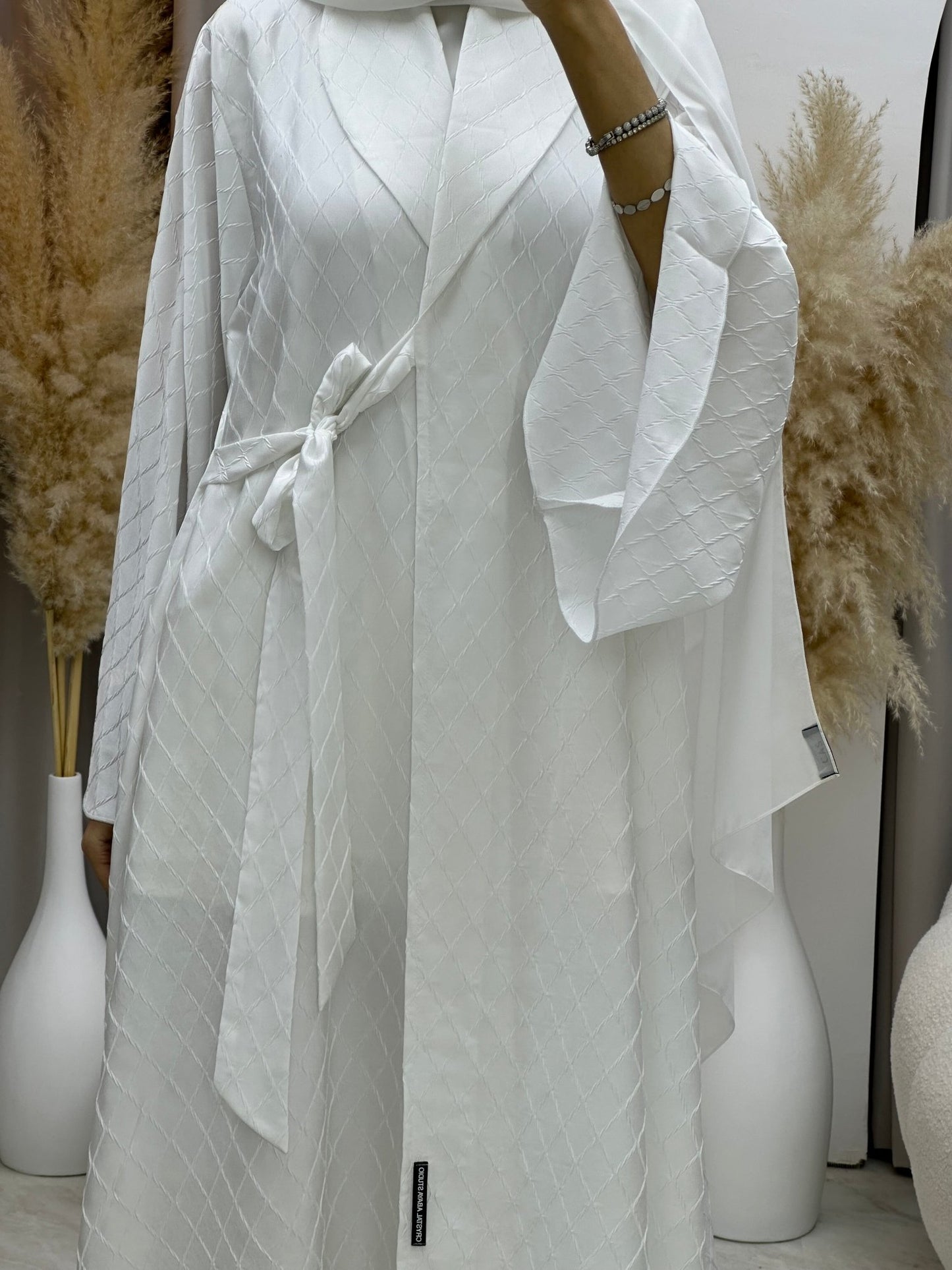 C 0005 - 01 White Overlap Silk Abaya