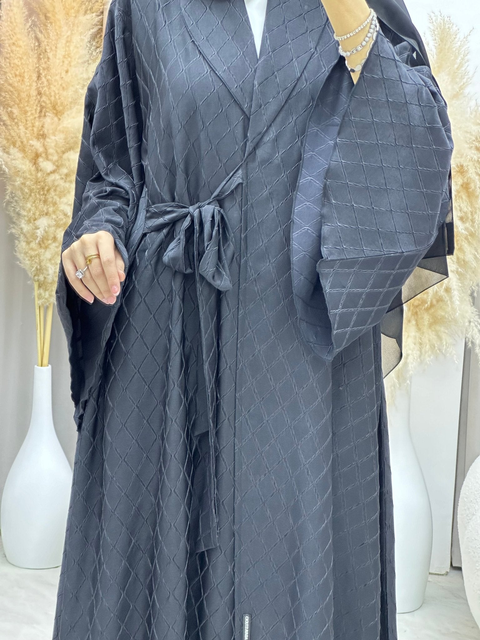 C 0005 - 02 Black Overlap Silk Abaya