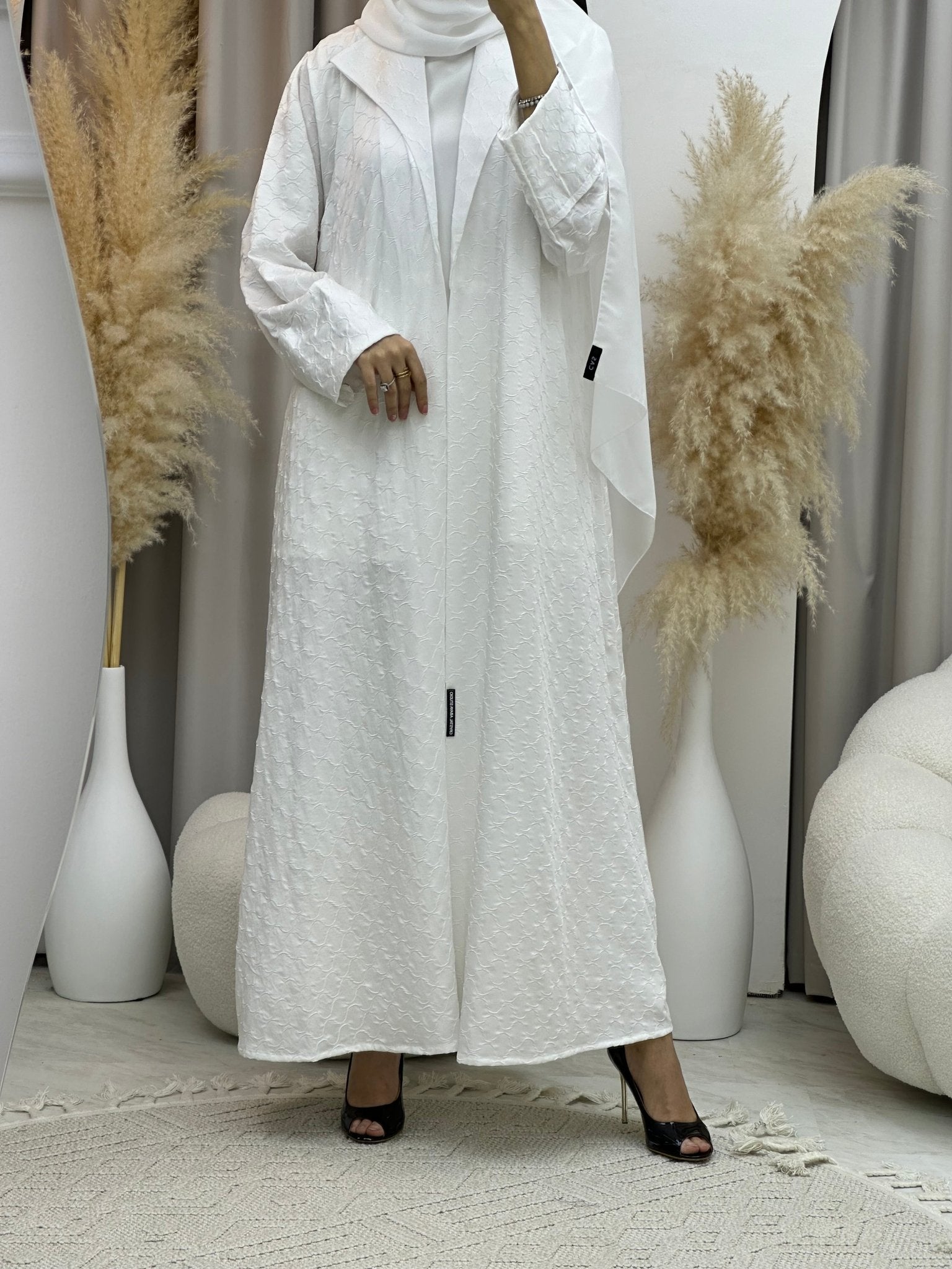 C 0007 - 06 White Coat Silk Eid Abaya 02