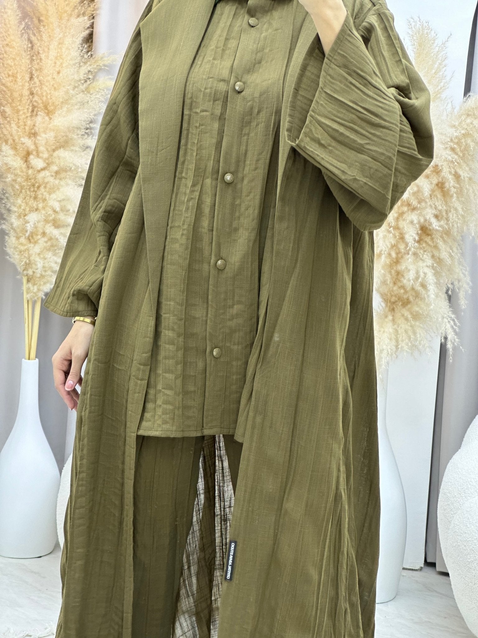 C 0008 - 03 Olive Green Summer Pleated Linen Travel Set