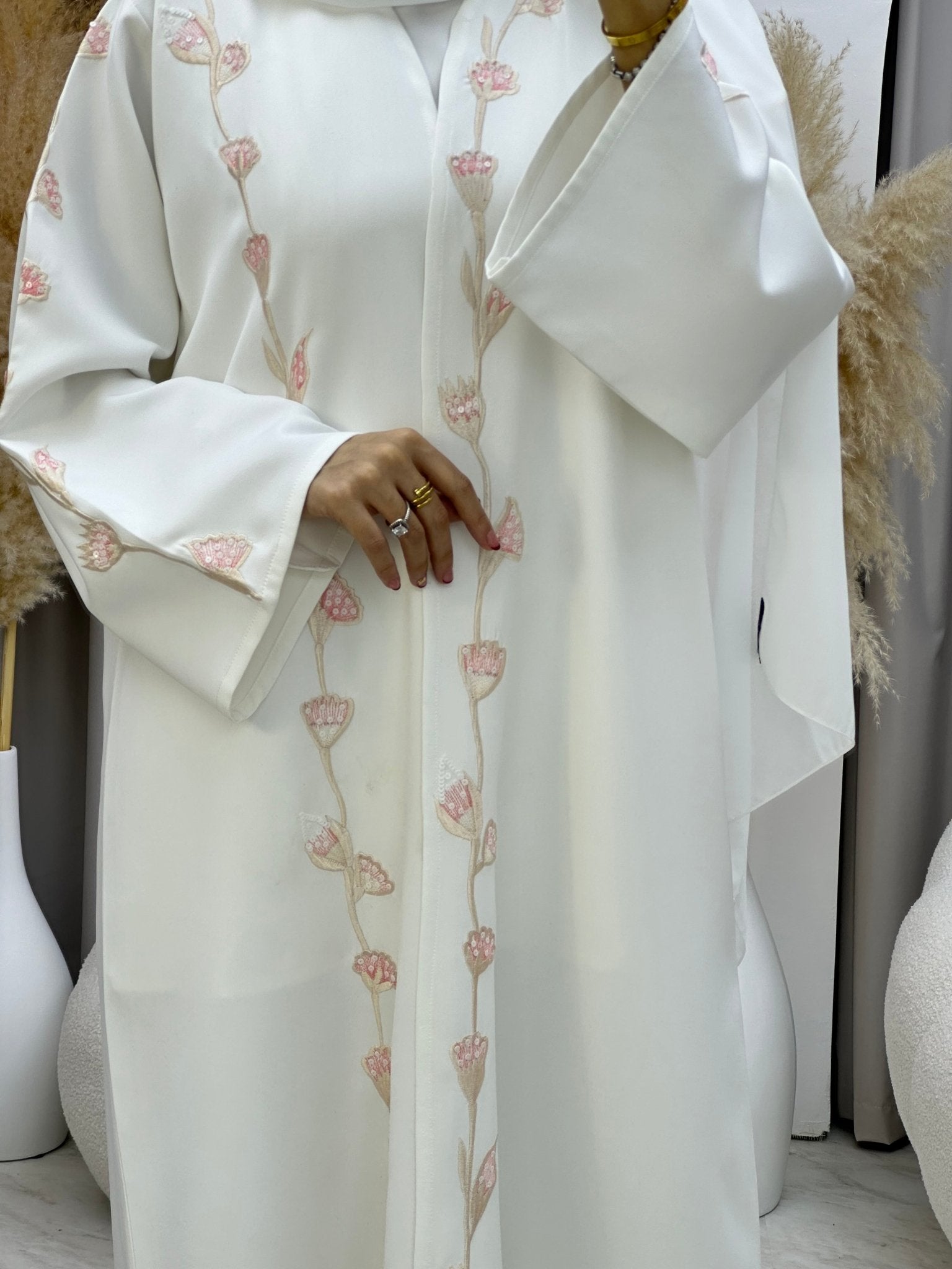 C 0017 White Pink Floral Eid Abaya