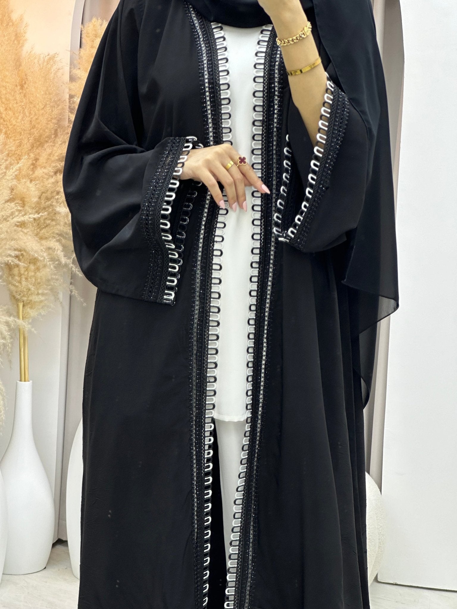 C 0058 Black Abaya