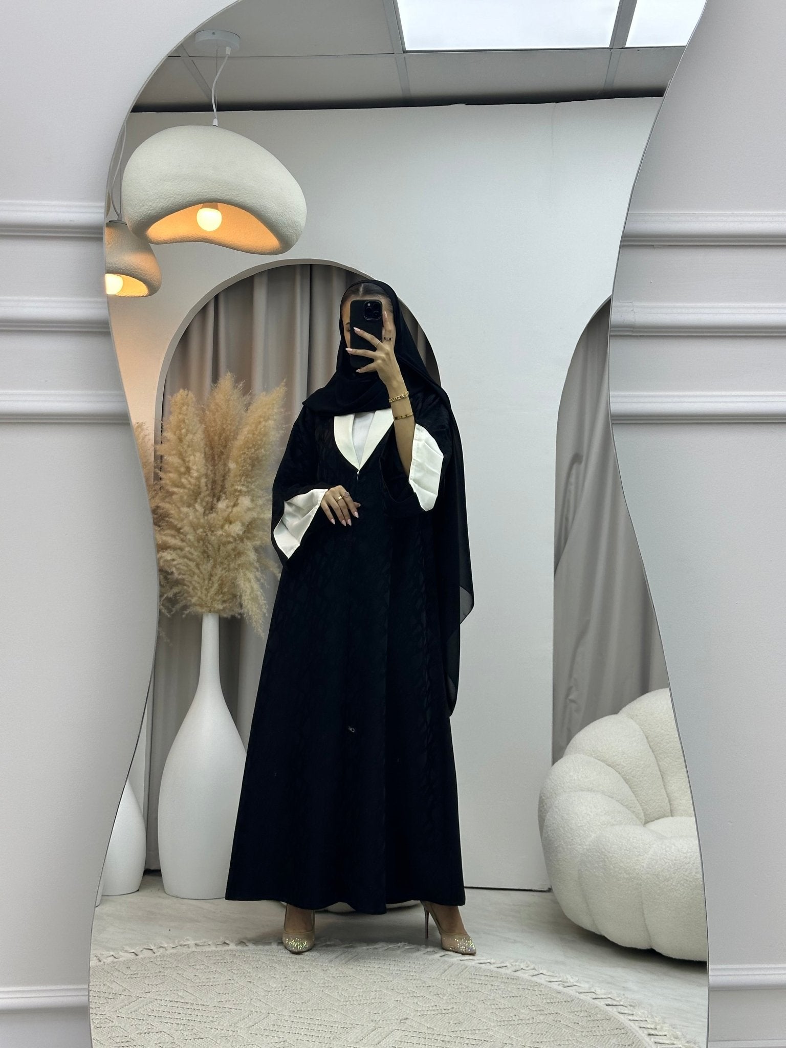 C 0061 Black Abaya