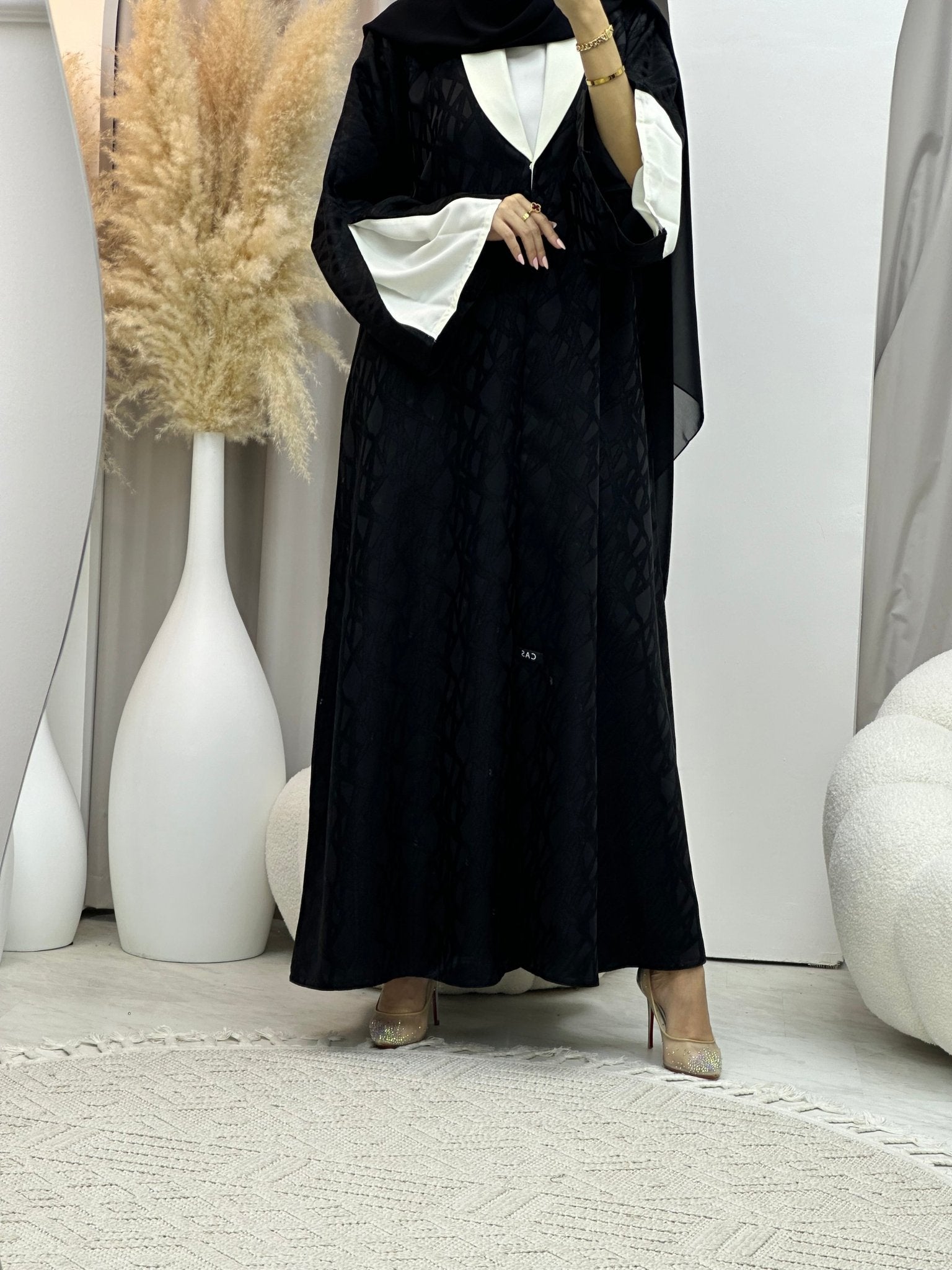 C 0061 Black Abaya