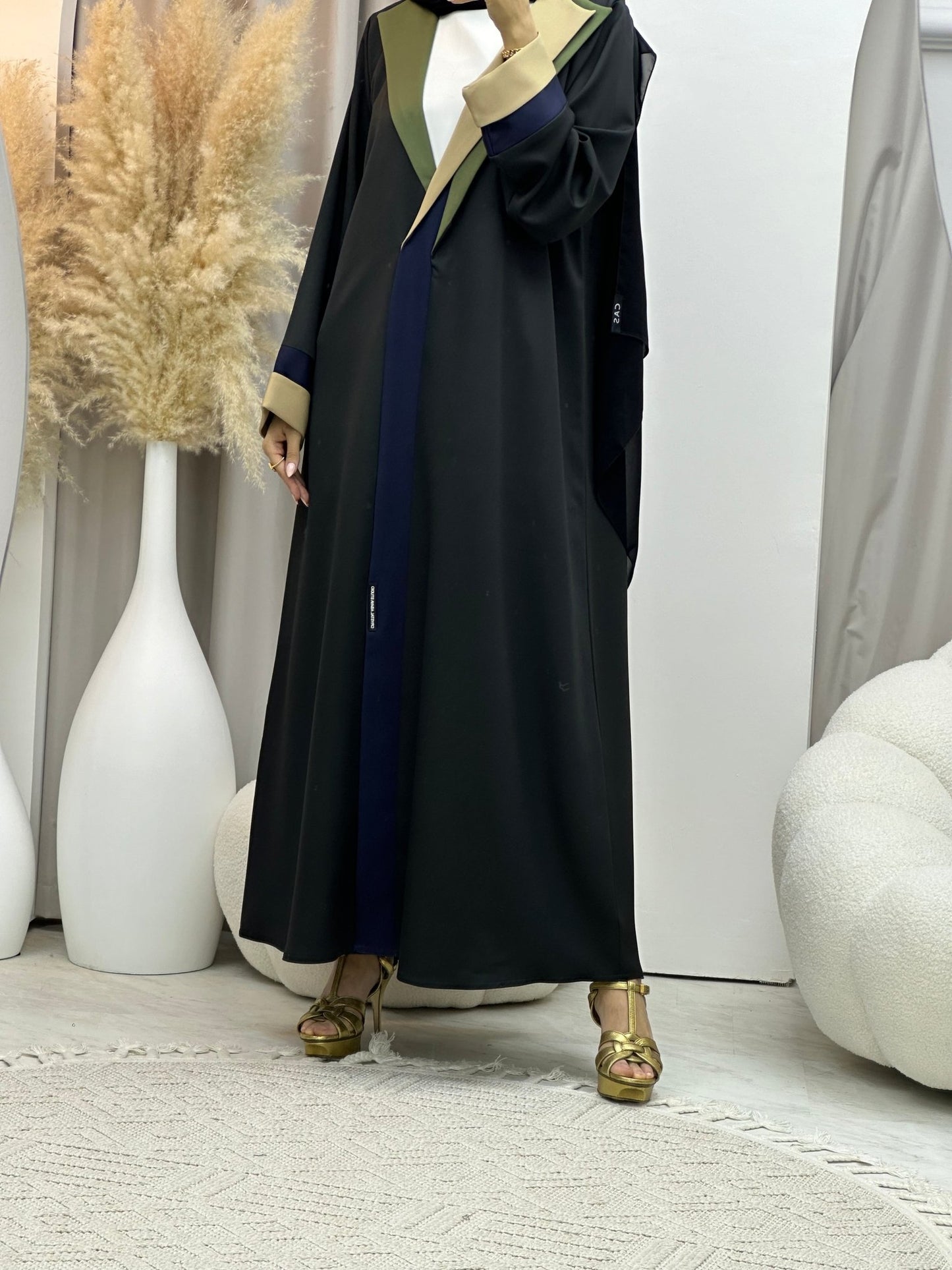 C 0064 Black Abaya