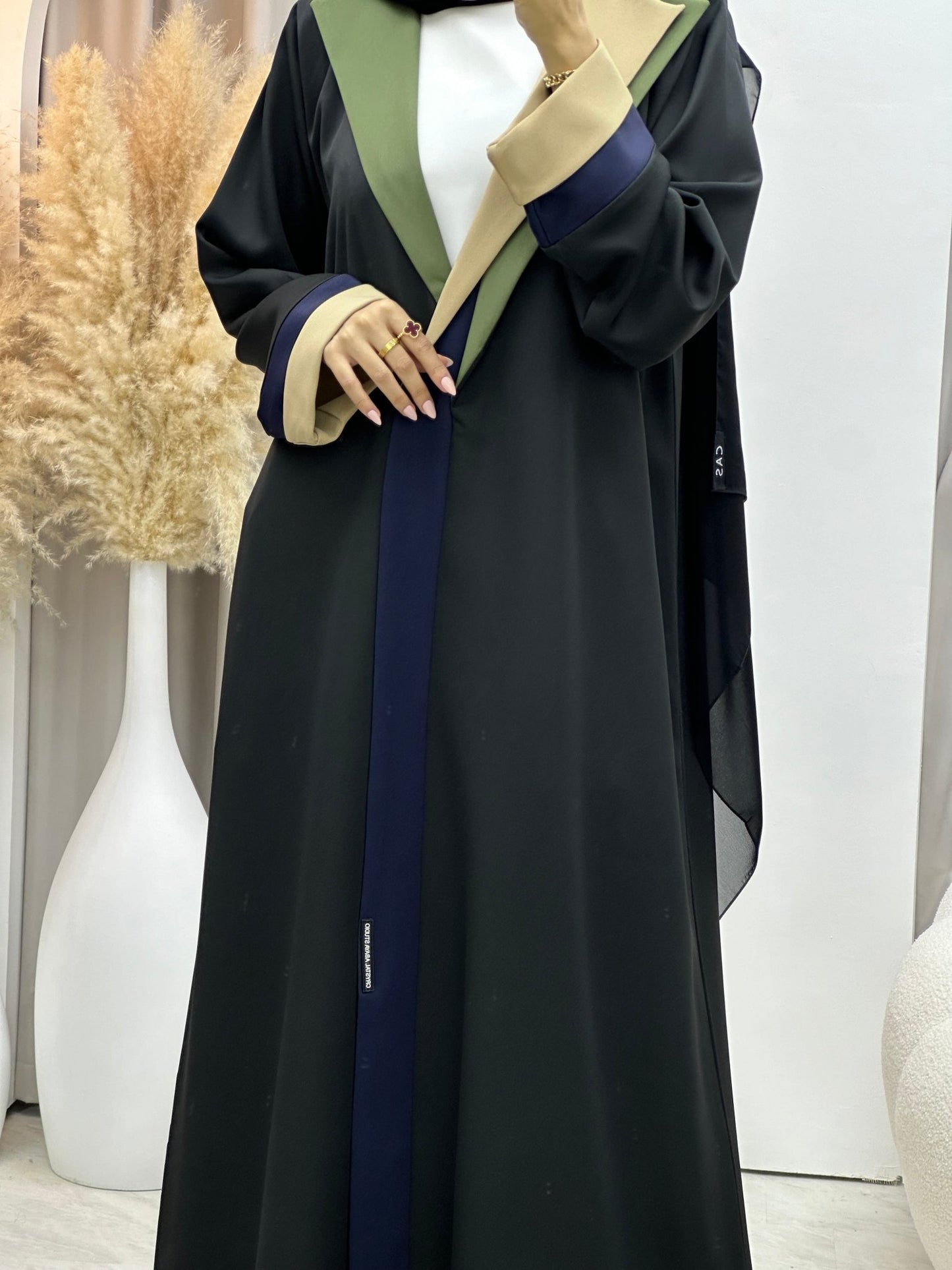 C 0064 Black Abaya