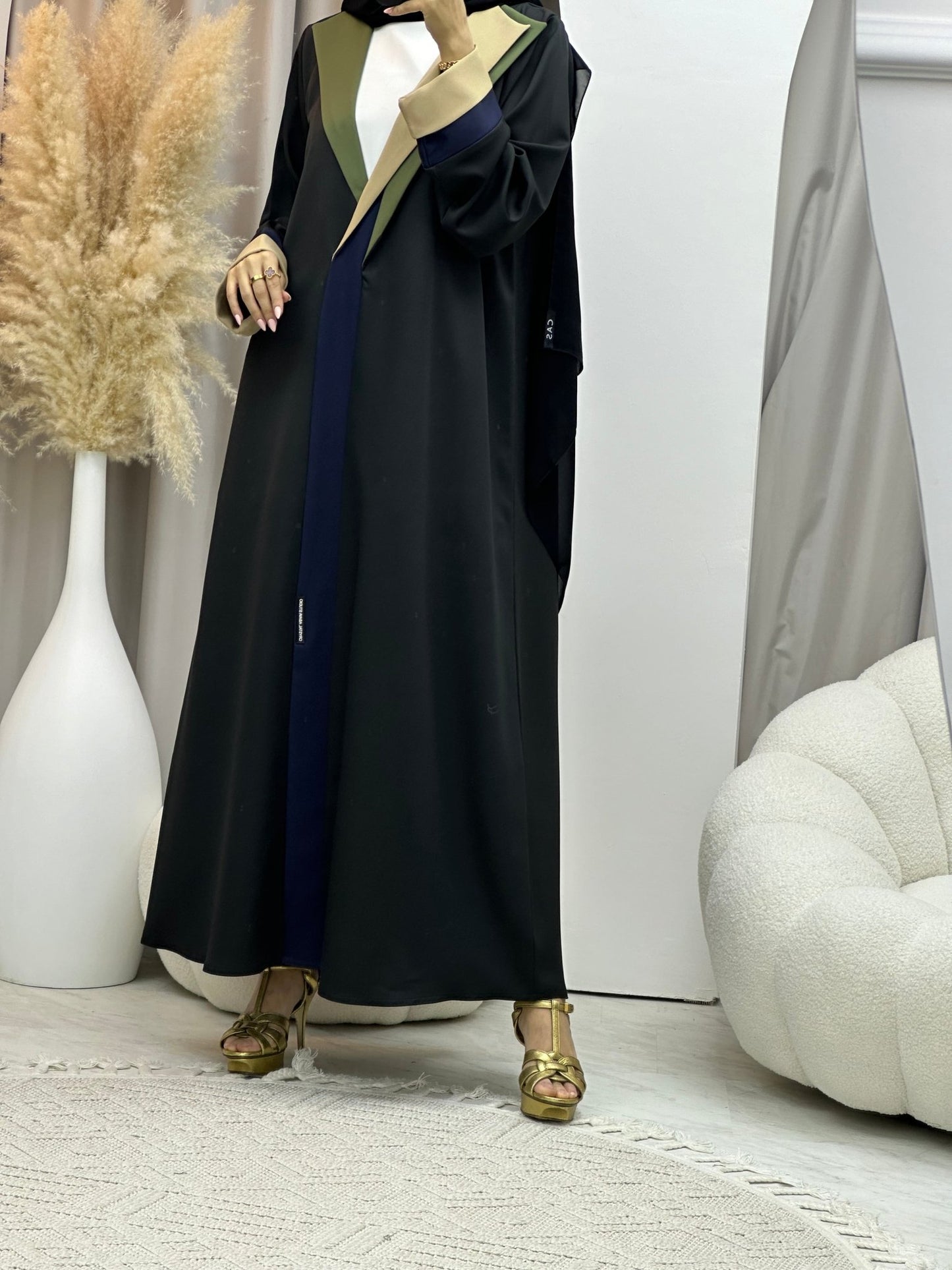 C 0064 Black Abaya