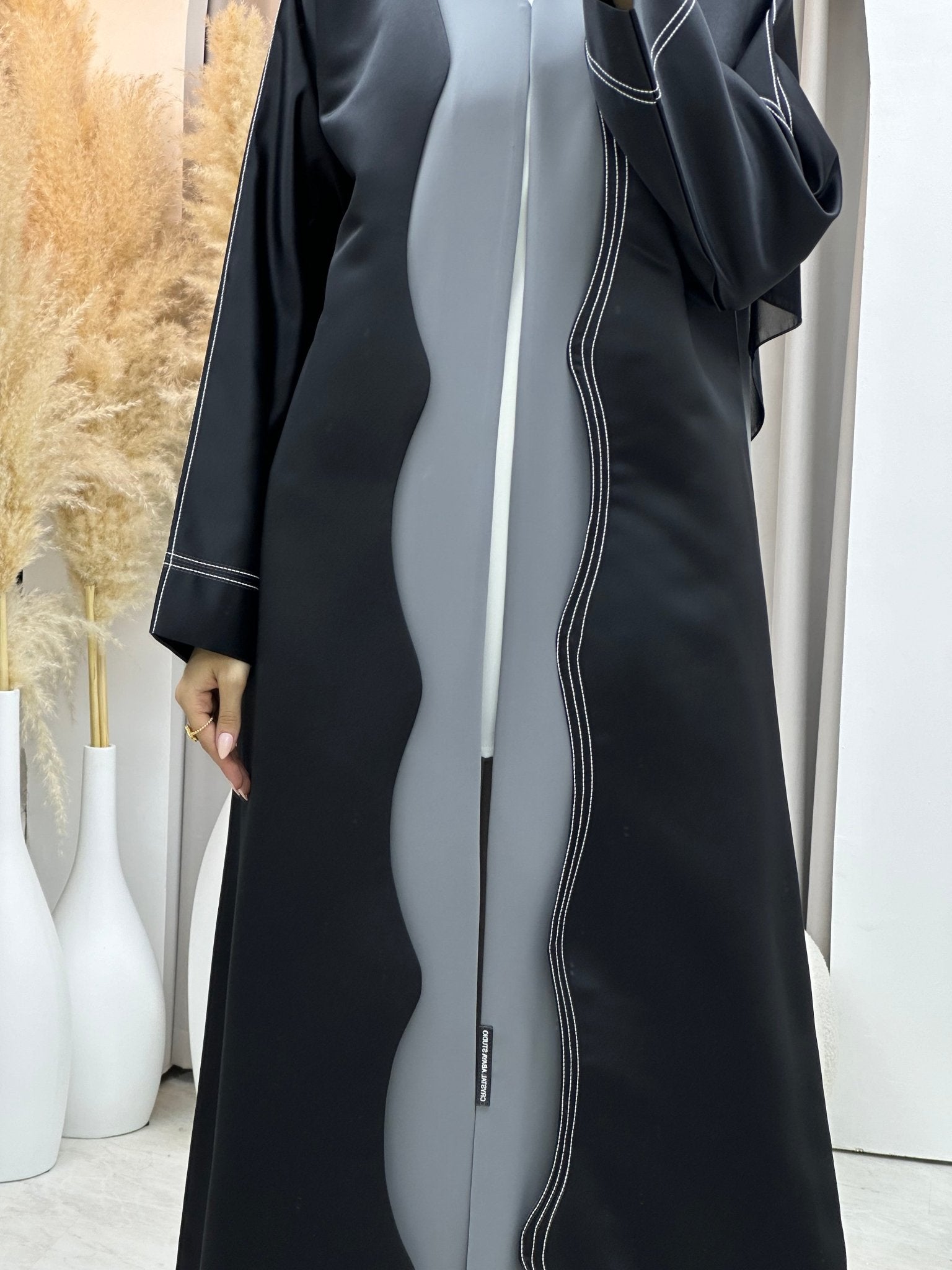 C 0067 - 01 Black Grey Abaya