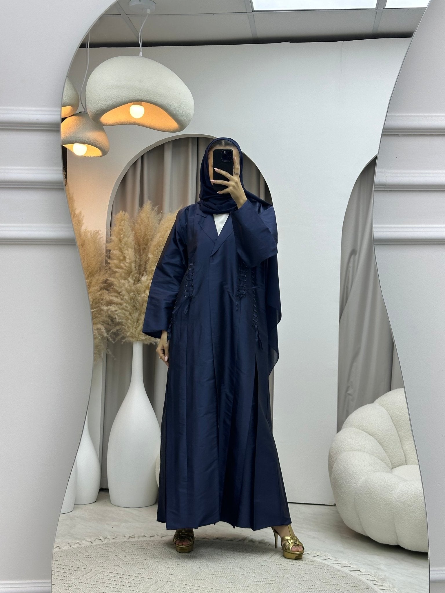 C 0069 Blue Taffeta Abaya