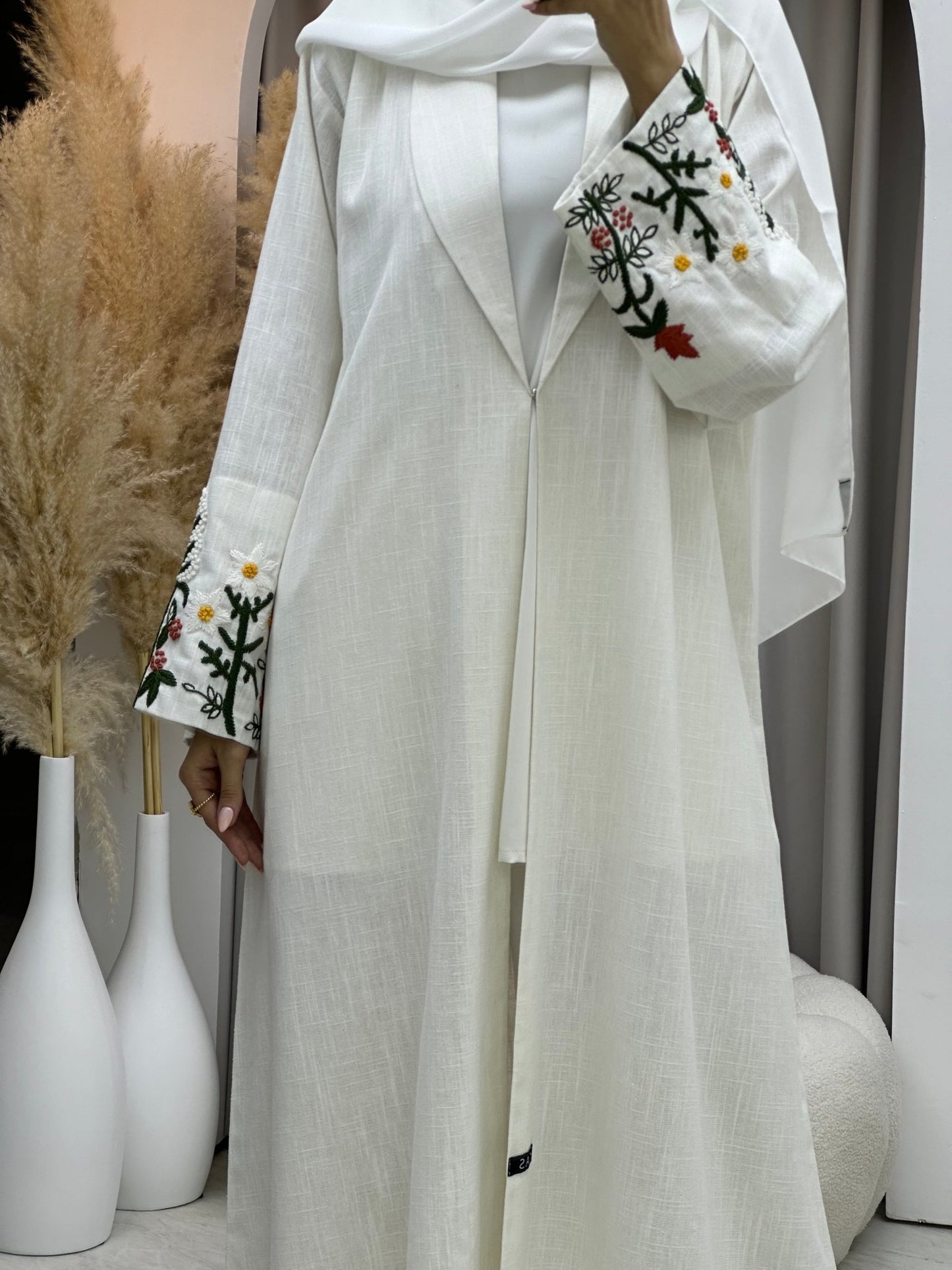 C 0077 White Lace Abaya