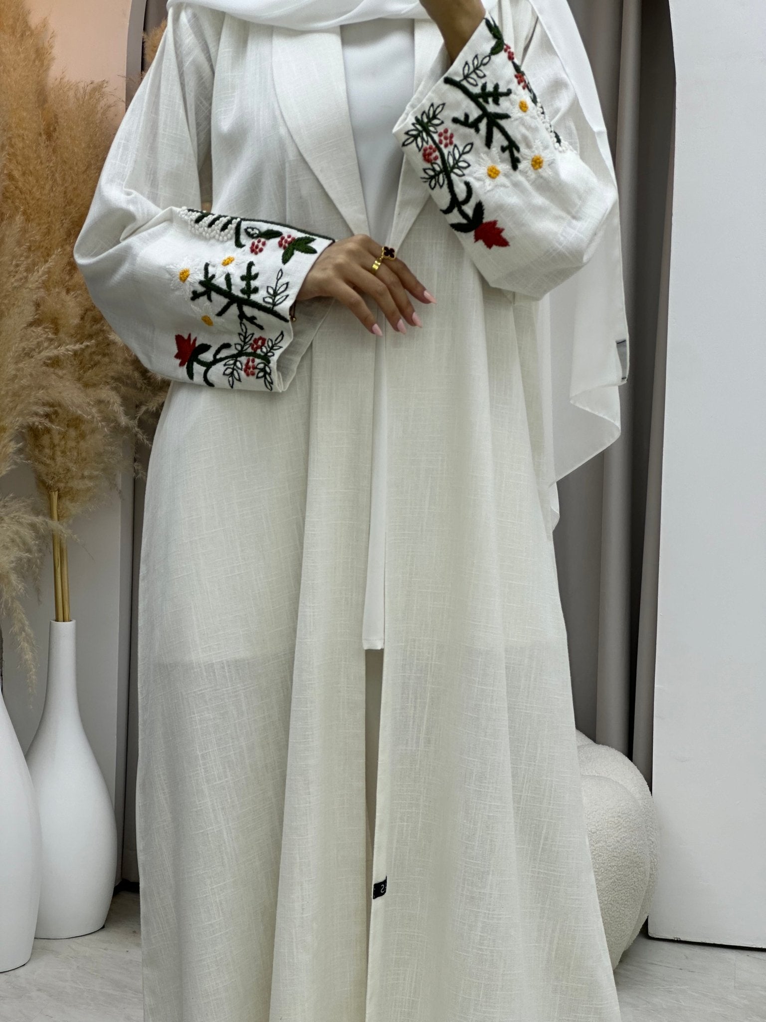 C 0077 White Lace Abaya