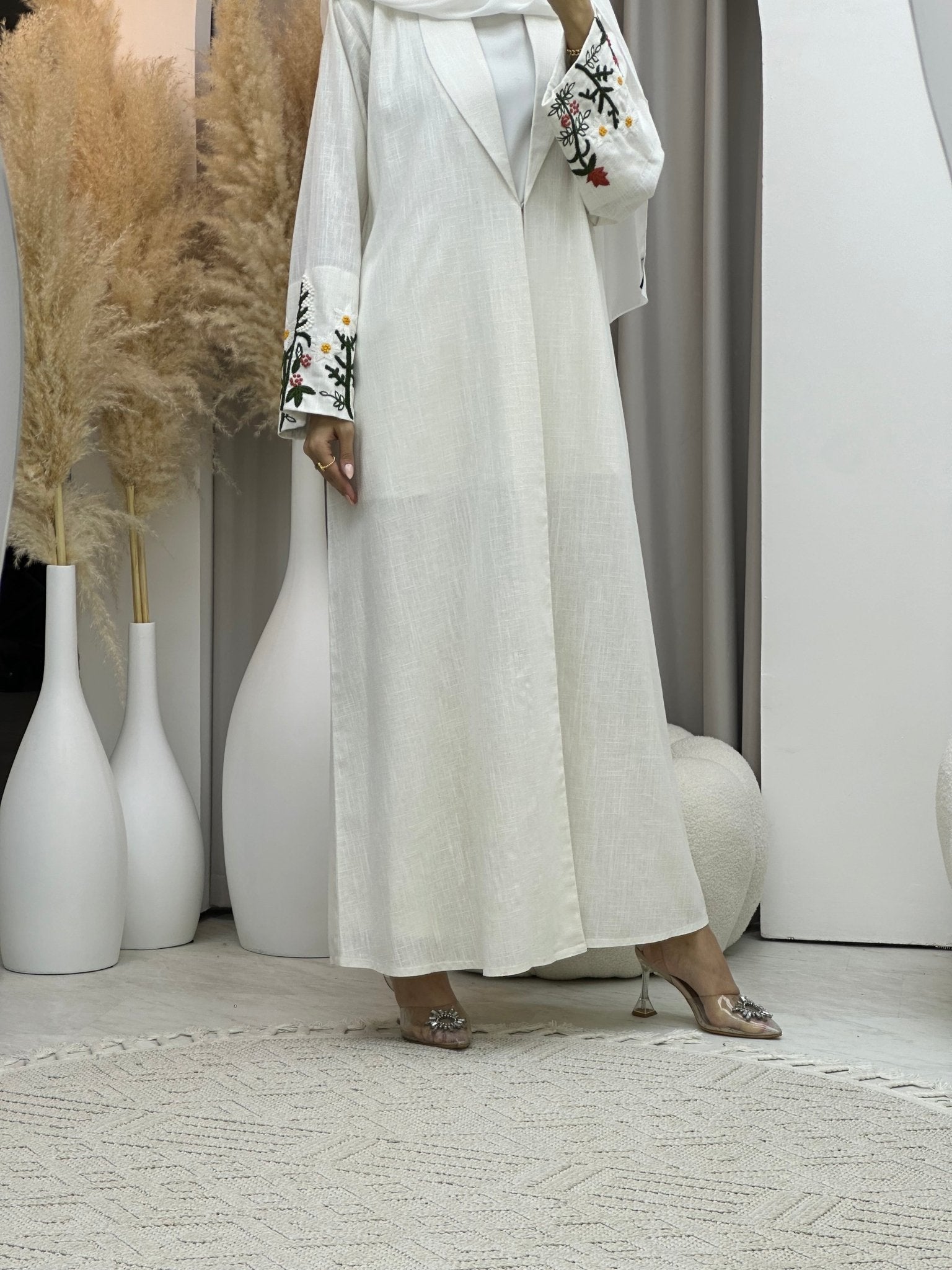 C 0077 White Lace Abaya