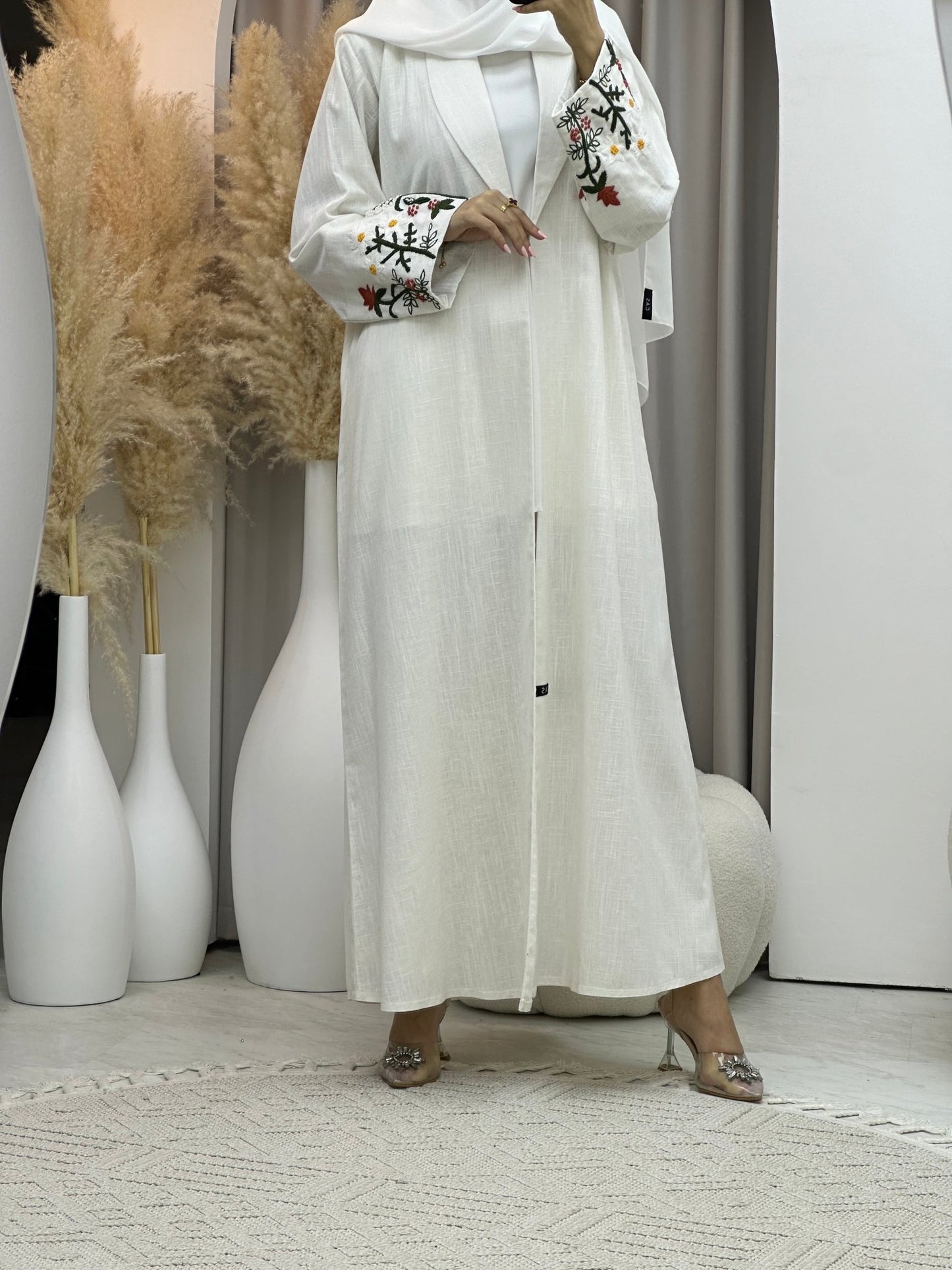 C 0077 White Lace Abaya