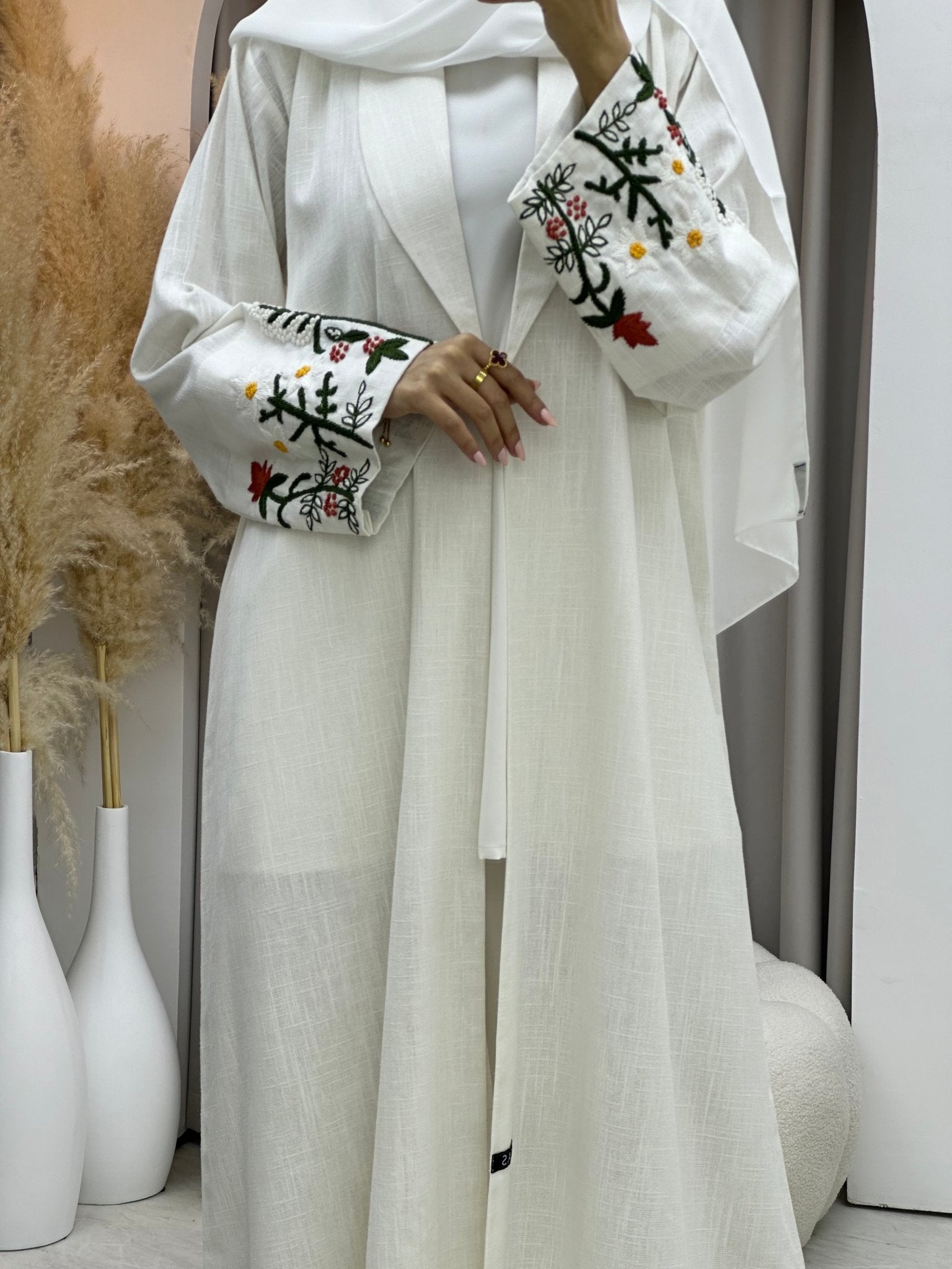 C 0077 White Lace Abaya