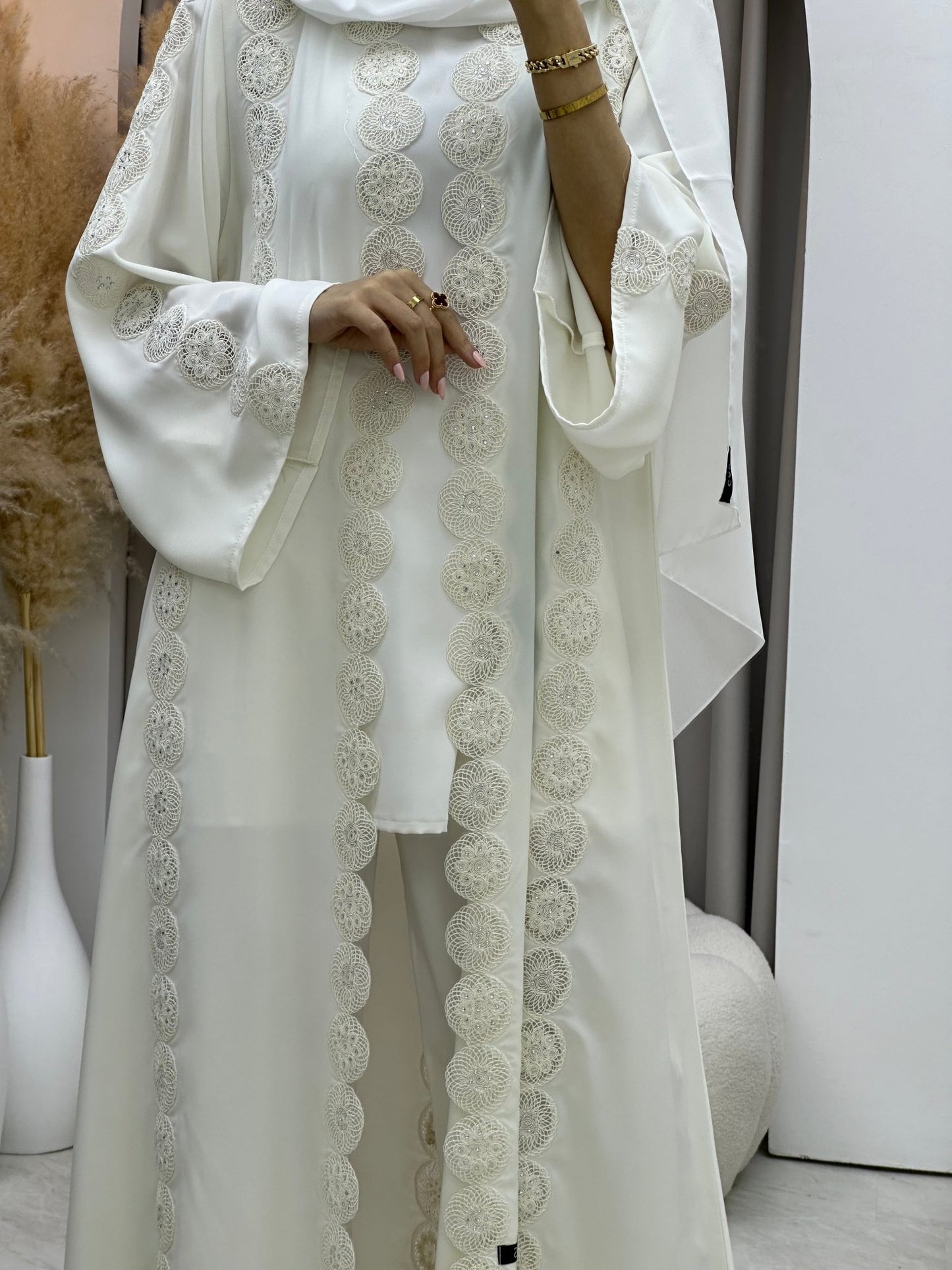 C 0078 White Lace Abaya