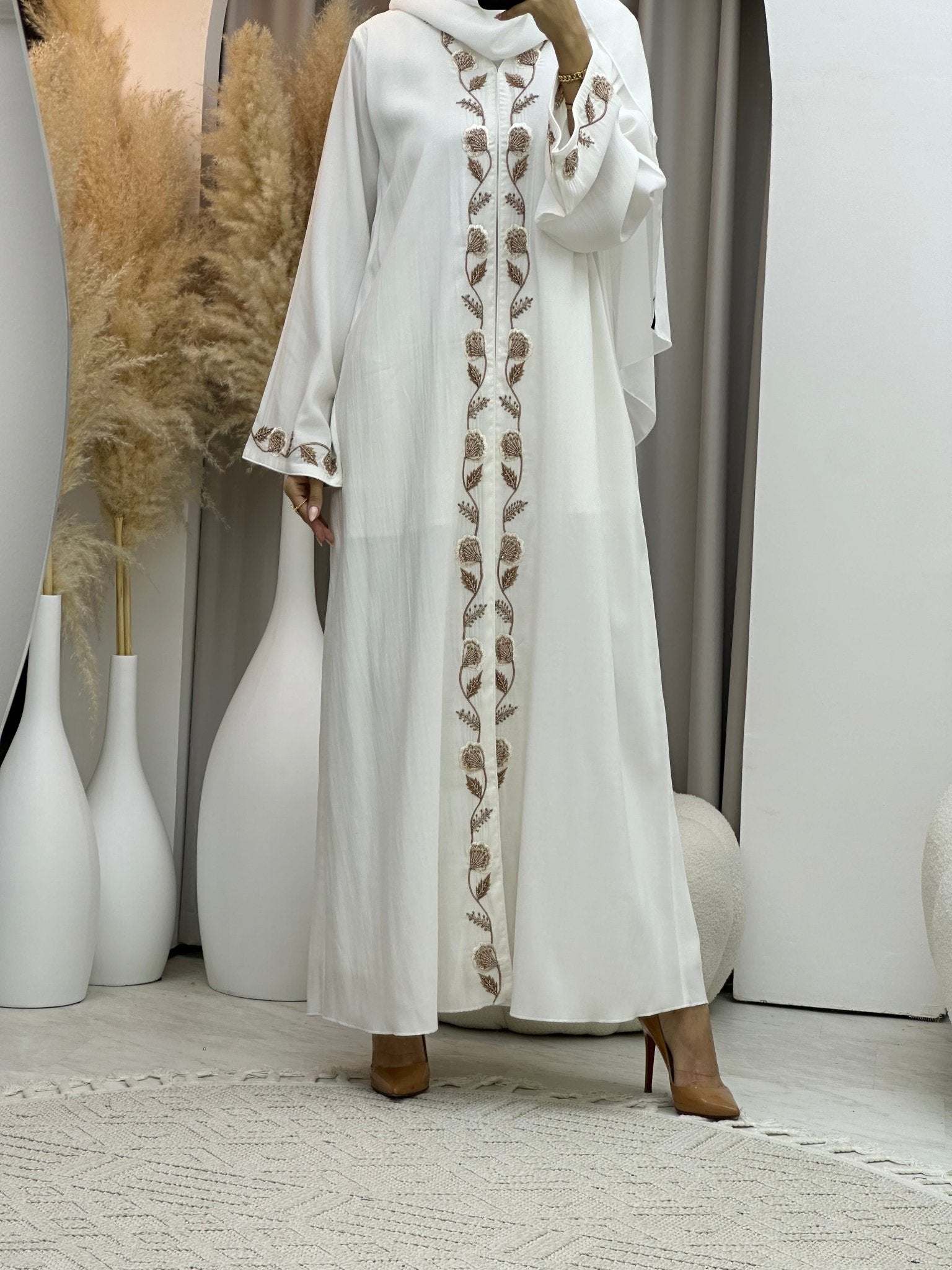 C 0079 White Lace Abaya