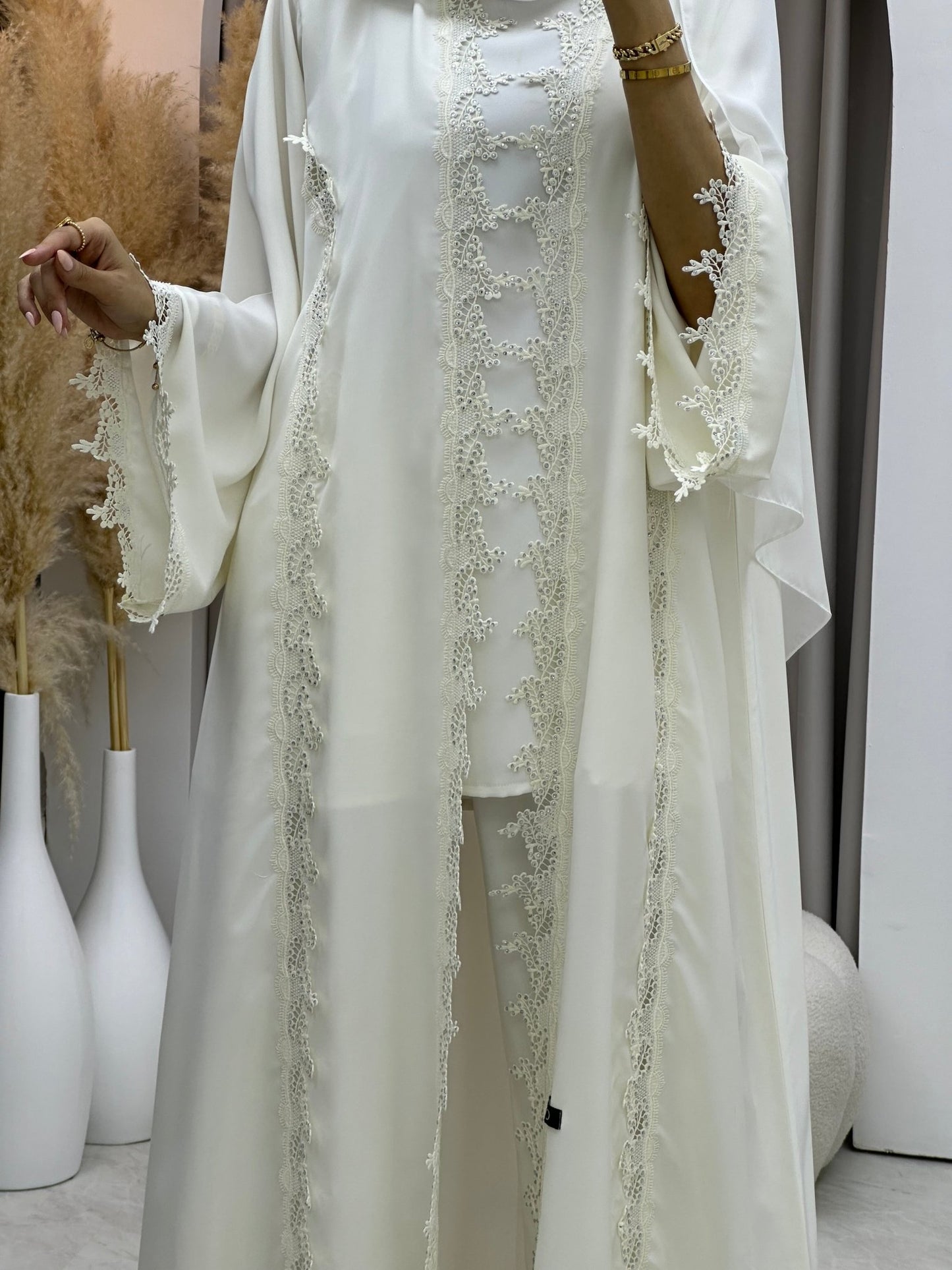 C 0080 White Lace Abaya