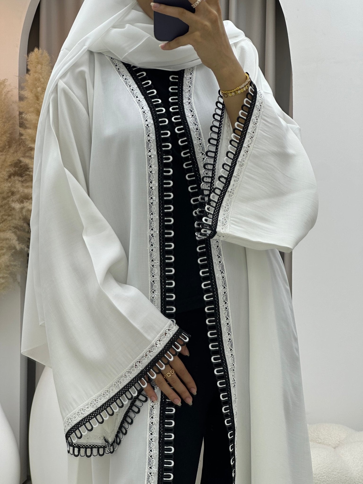 C 0090 Black White Lace Abaya