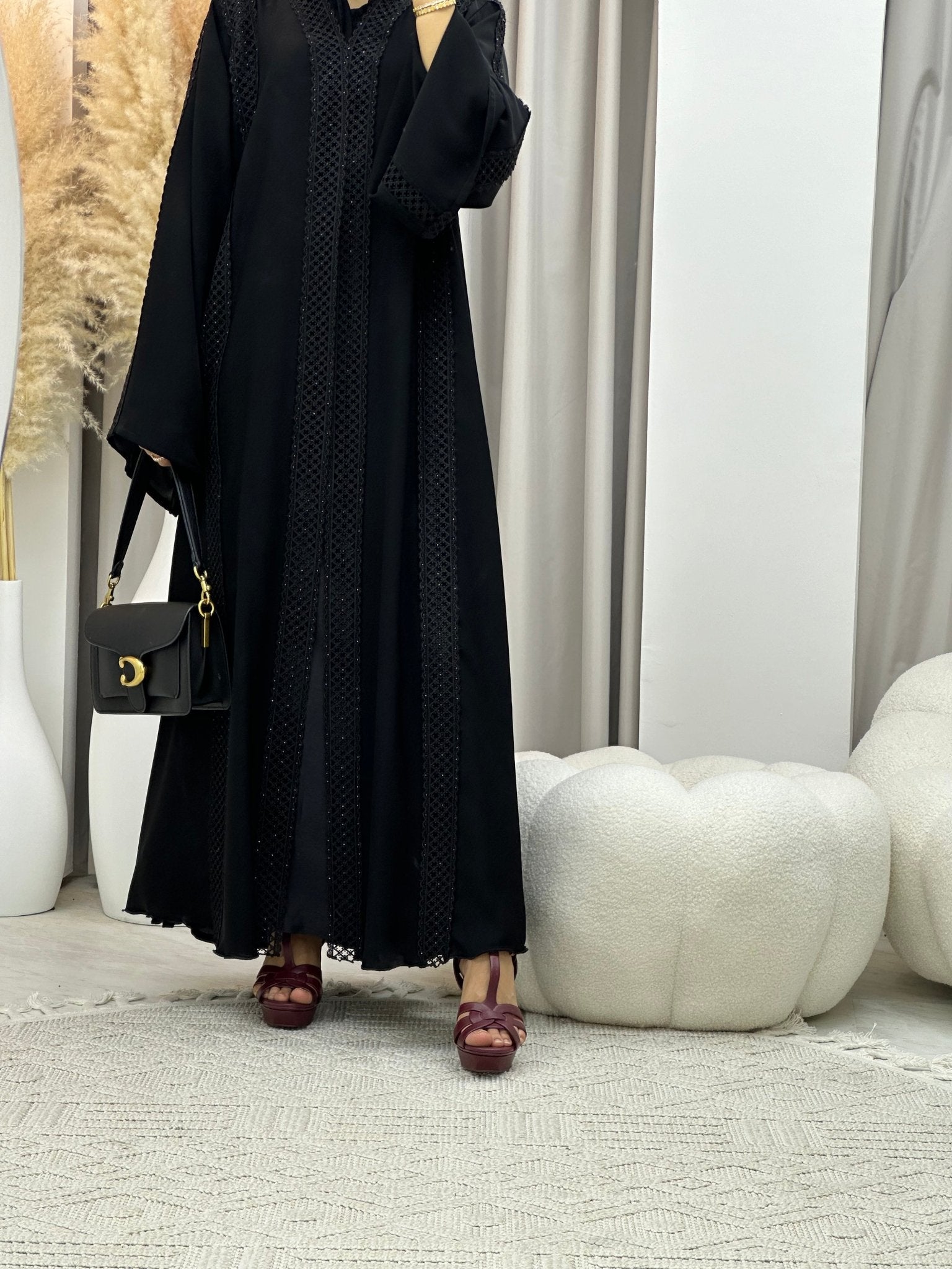 C 0095 Black Lace Abaya