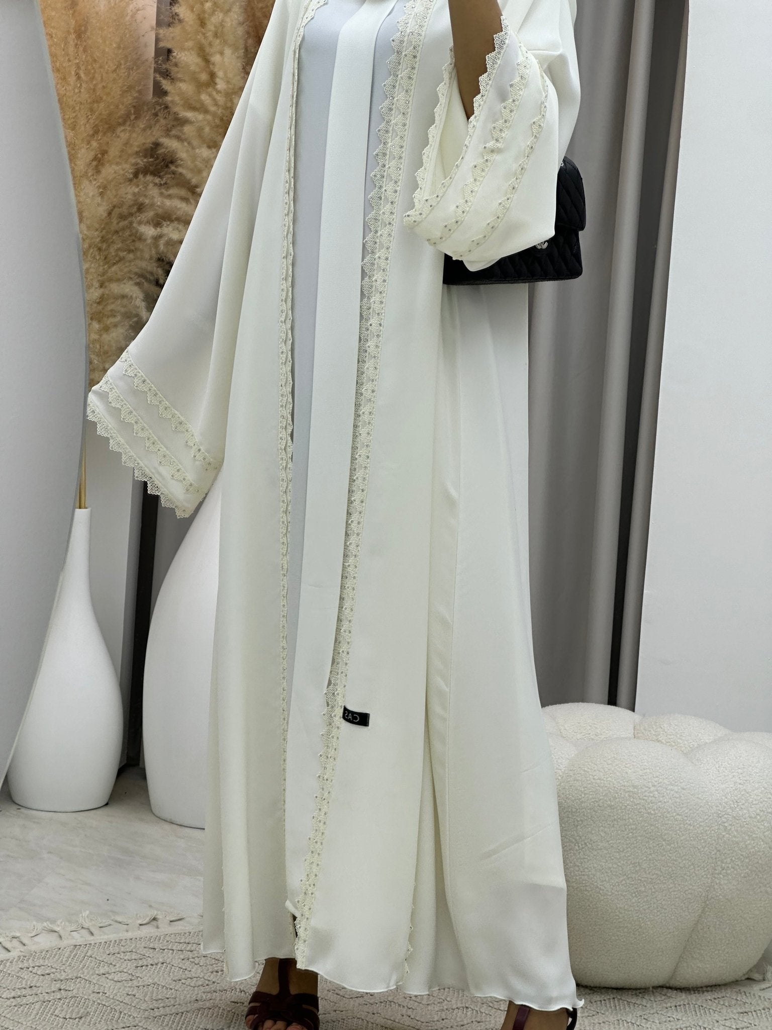 C 0100 White Lace Abaya