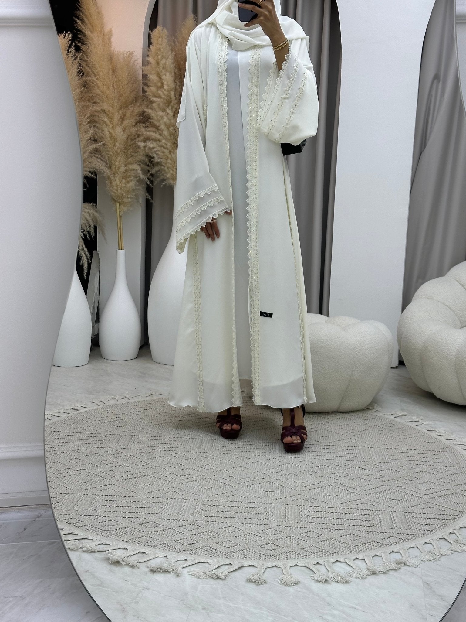 C 0100 White Lace Abaya