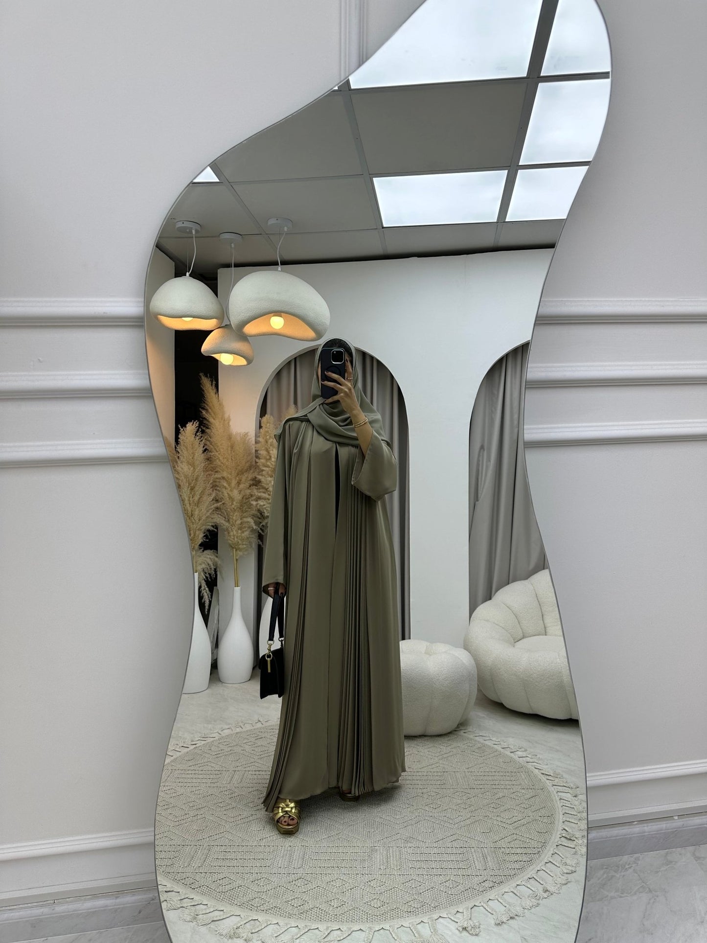 C 0104 Army Pleated Abaya