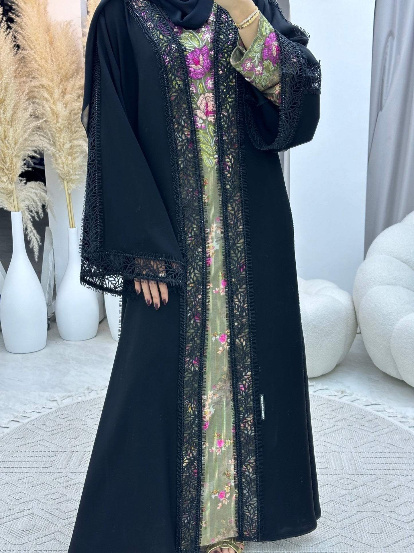 C 0106 Black Lace Abaya