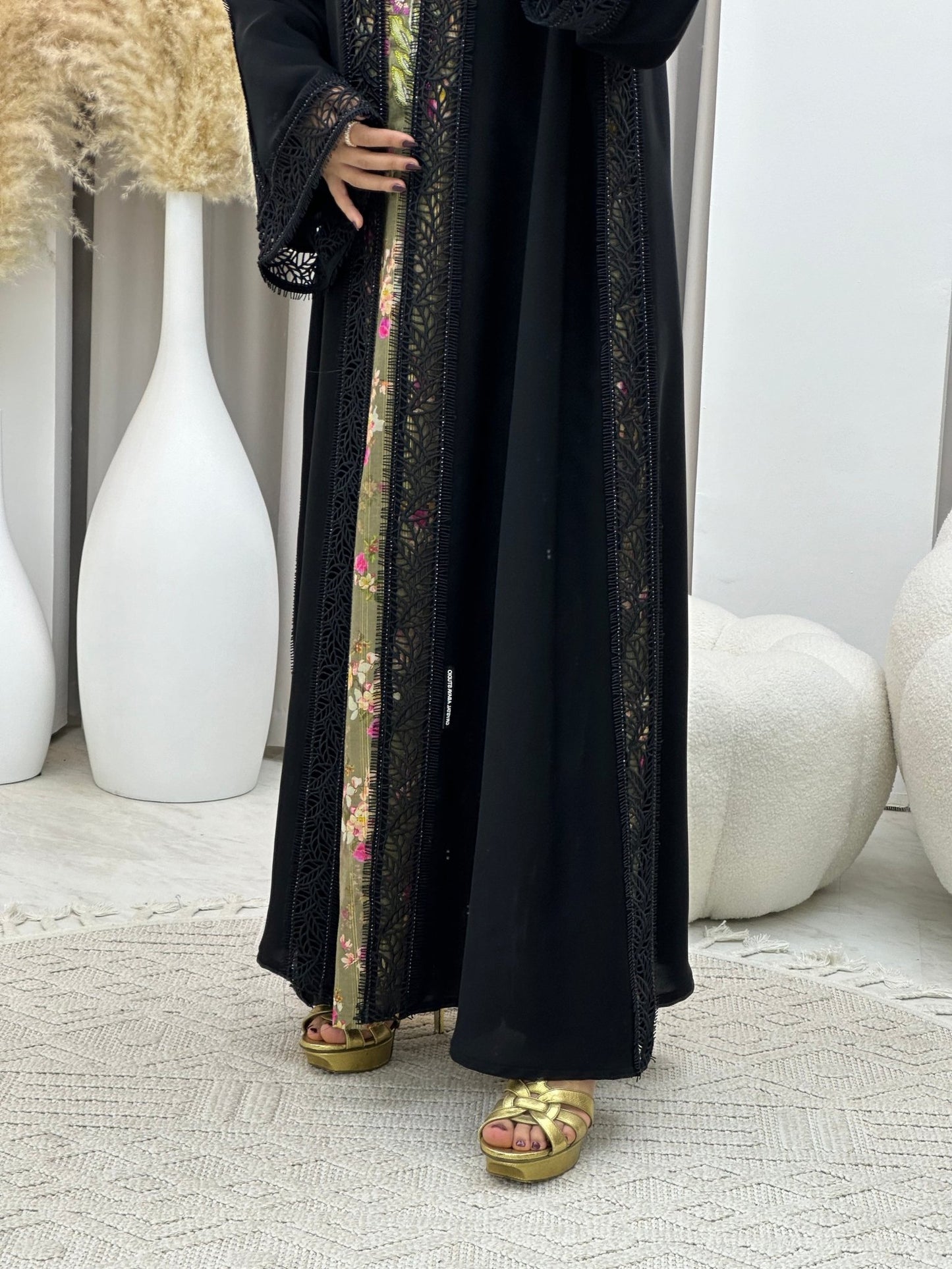 C 0106 Black Lace Abaya