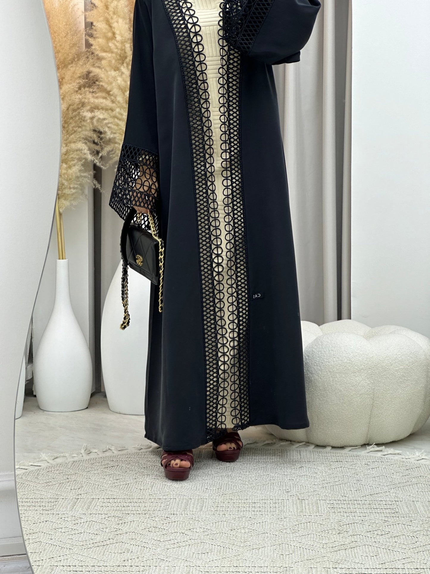 C 0110 Black Waves Lace Abaya