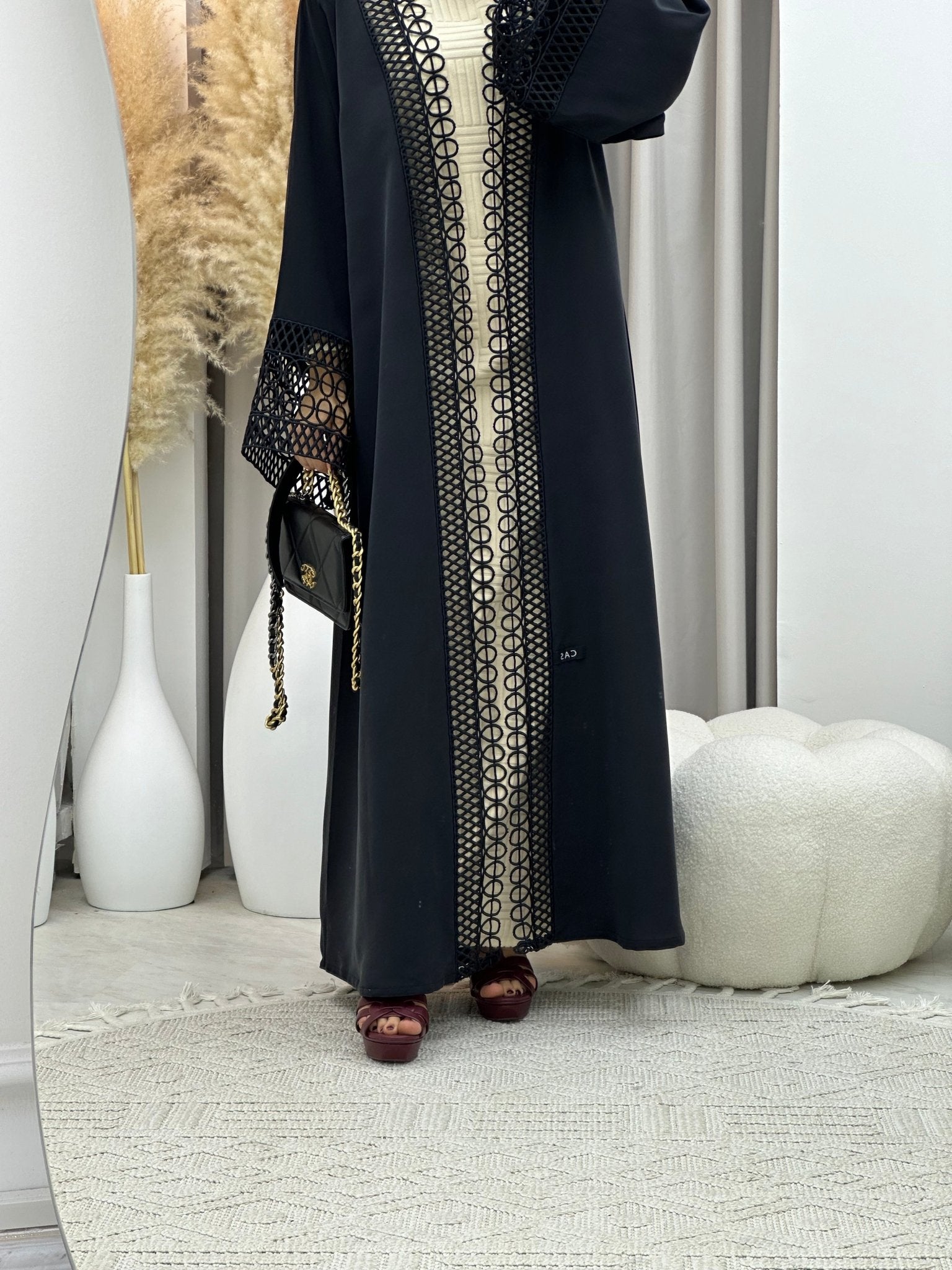 C 0110 Black Waves Lace Abaya