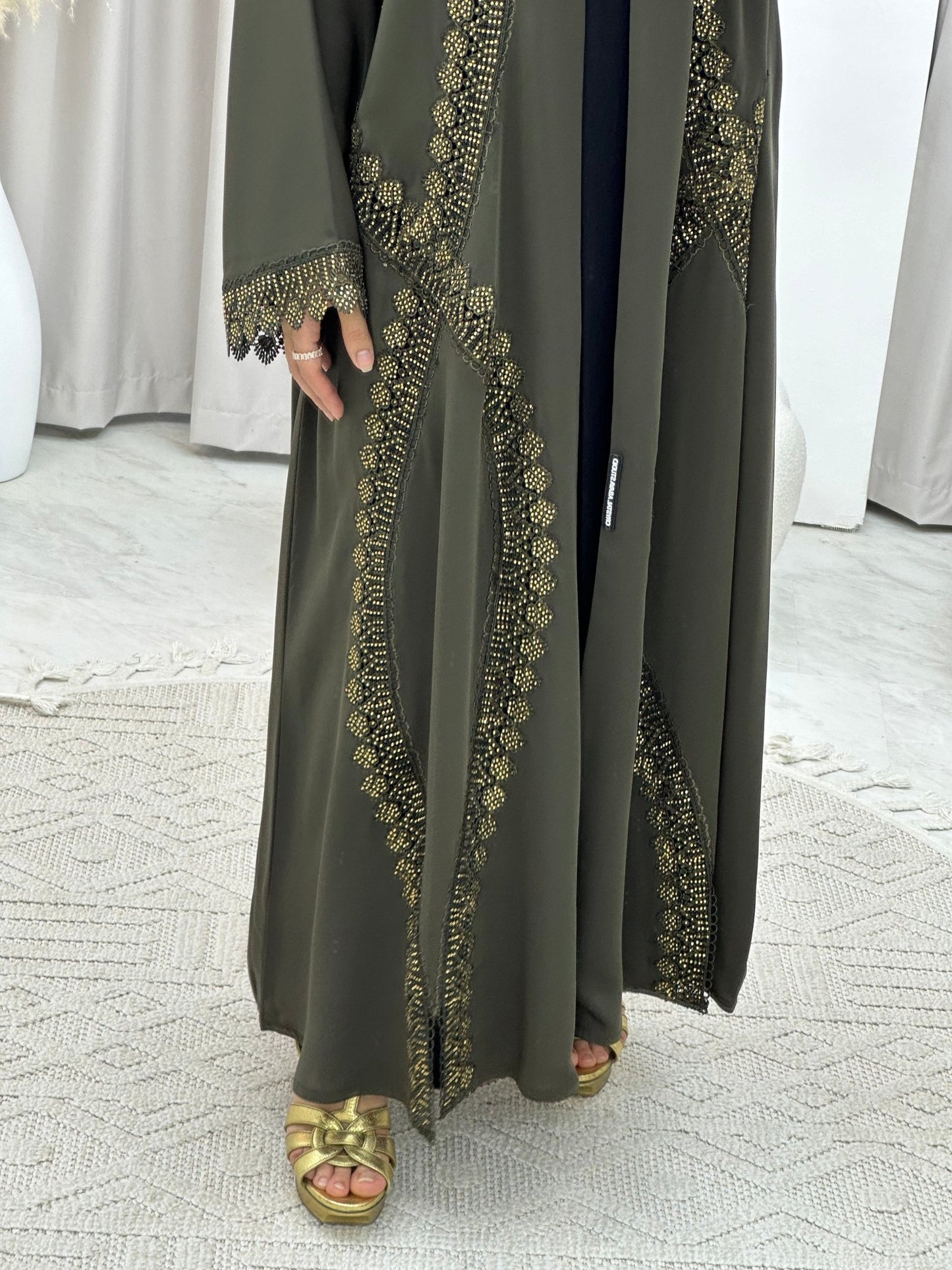 C 0124 Olive Lace Abaya