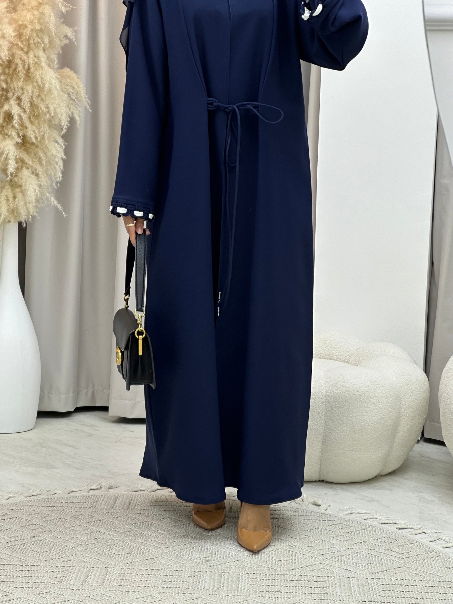 C 0136 Blue Tie Knot Abaya