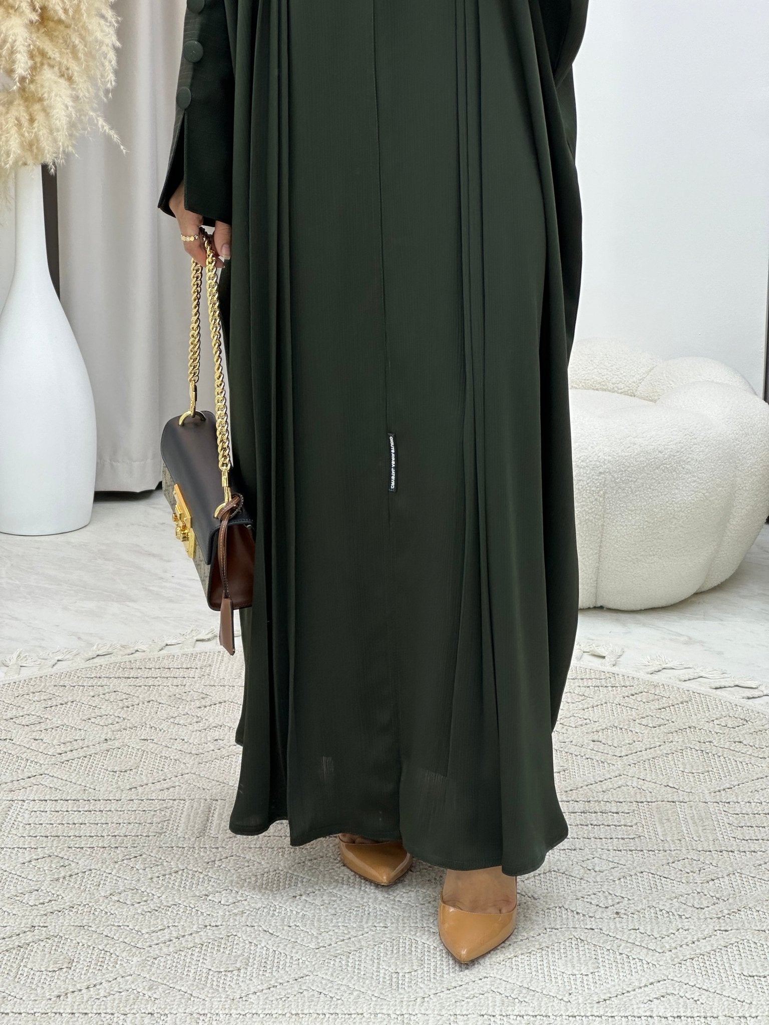 C 0138 Olive Pleats Bisht Abaya