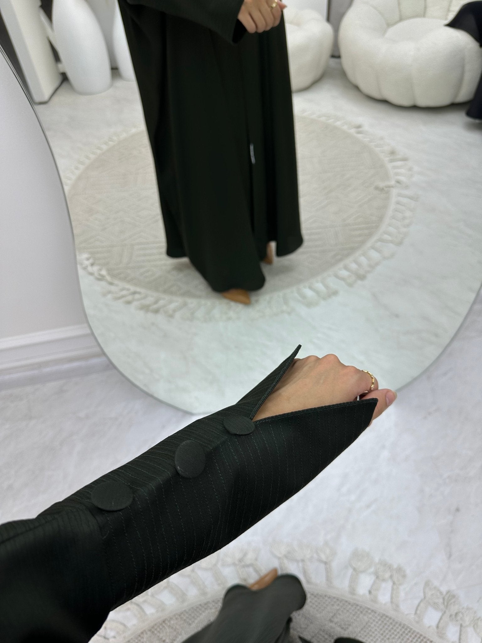 C 0138 Olive Pleats Bisht Abaya