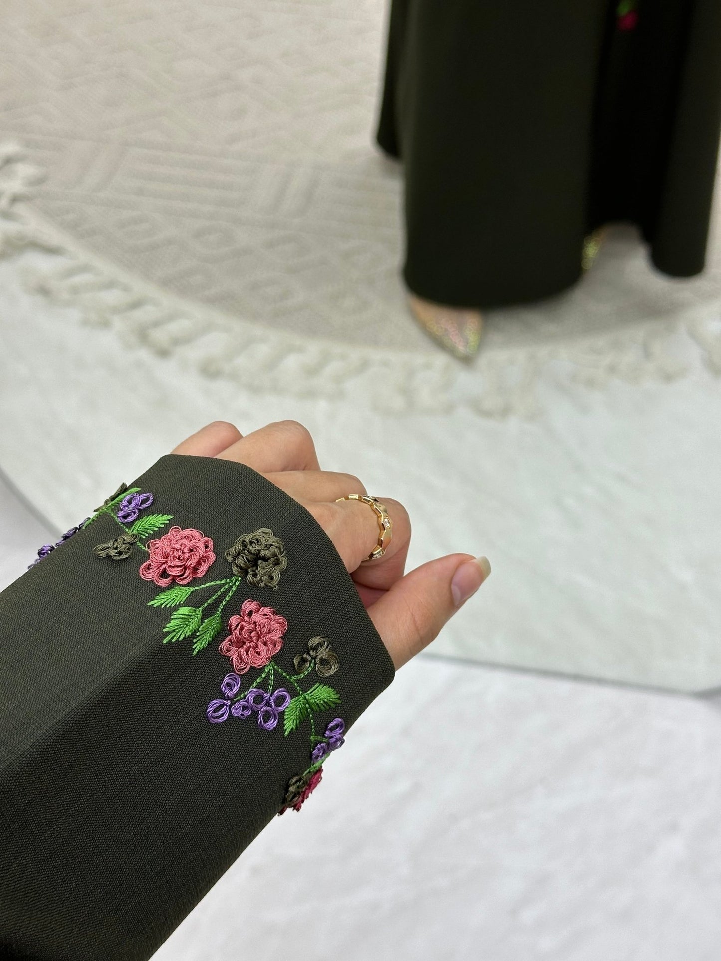 C 0141 Olive Embroidery Abaya