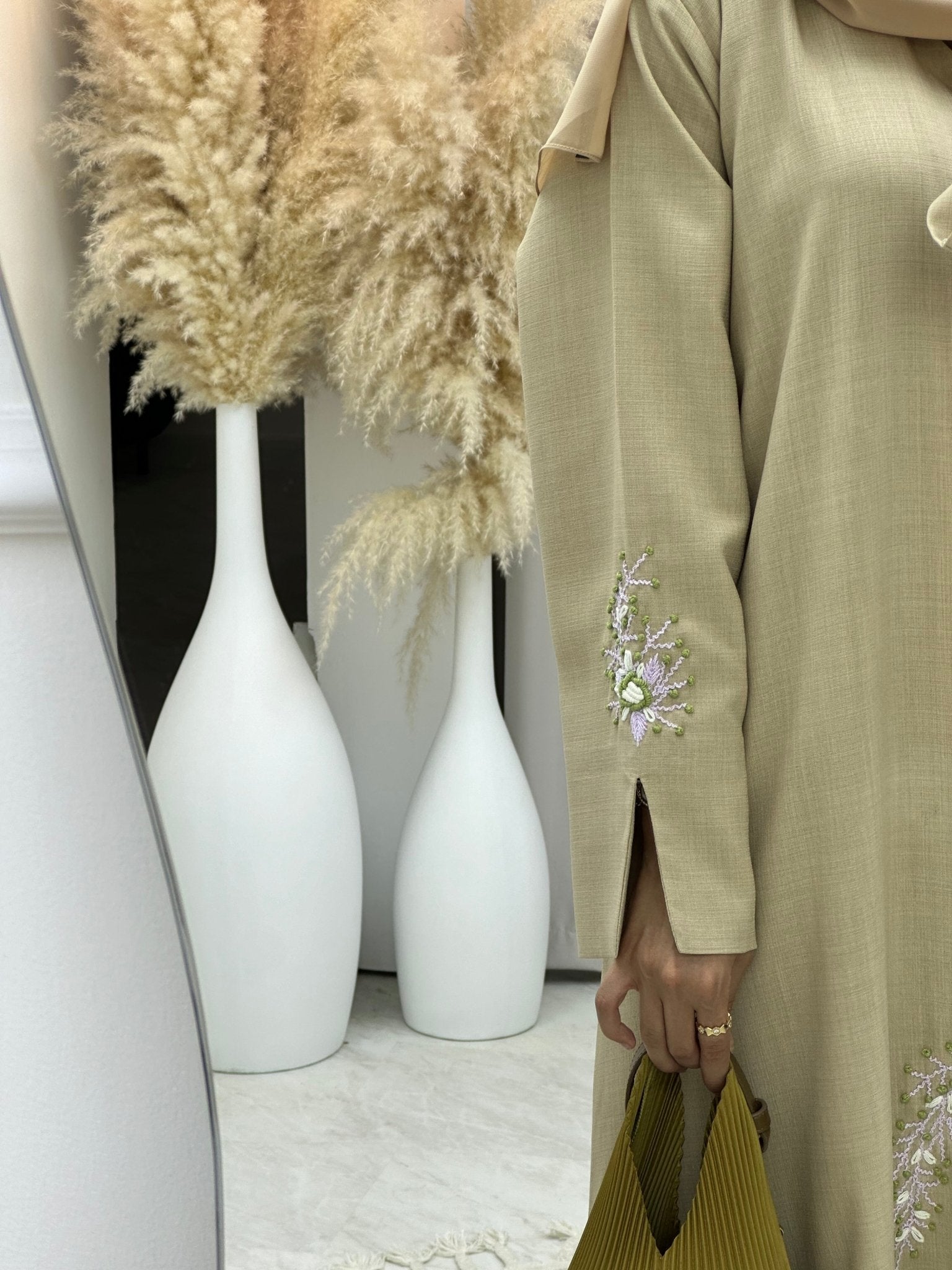 C 0142 Beige Embroidery Abaya