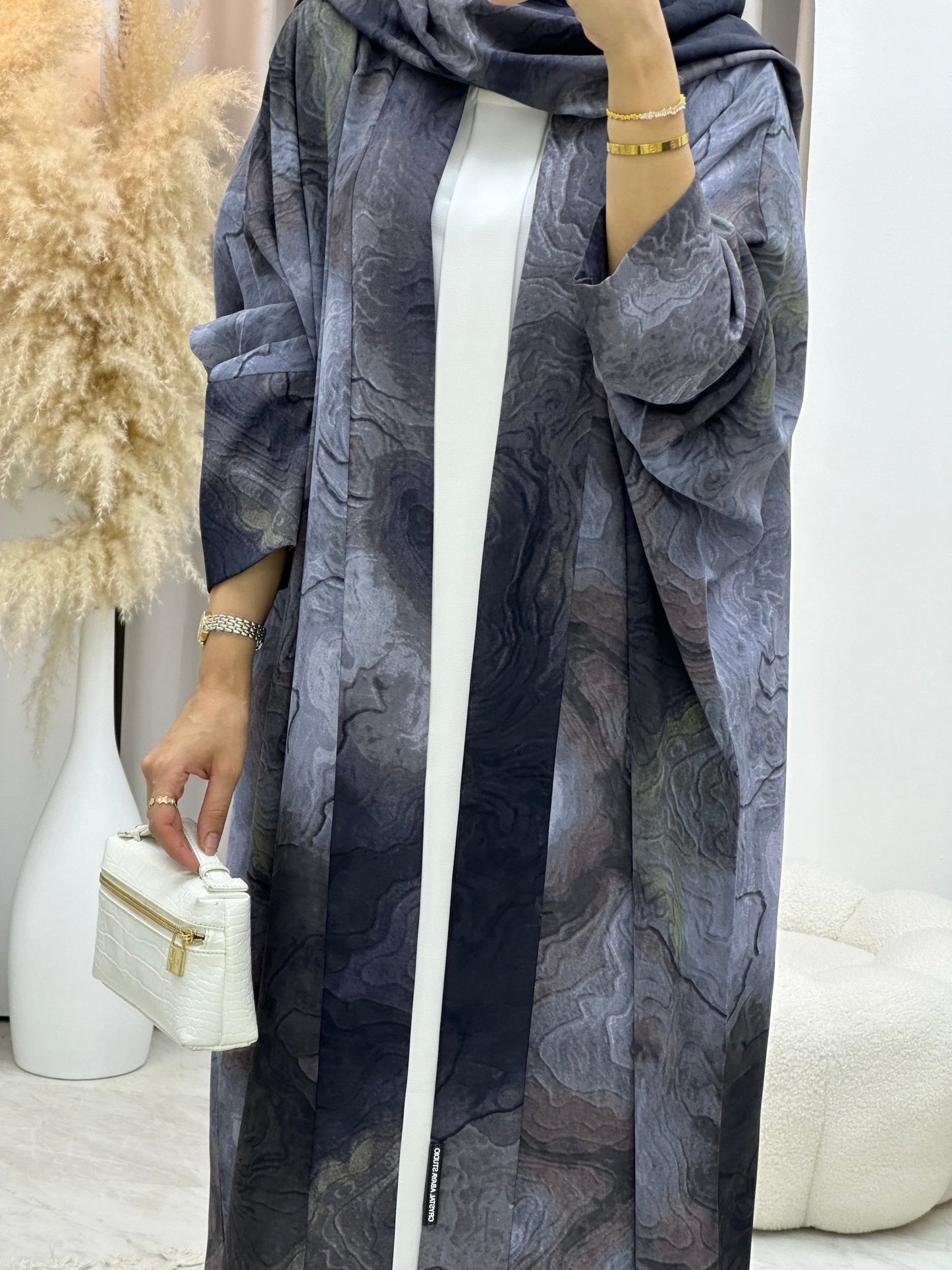 C 0152 - 01 Light Grey Marble Abaya