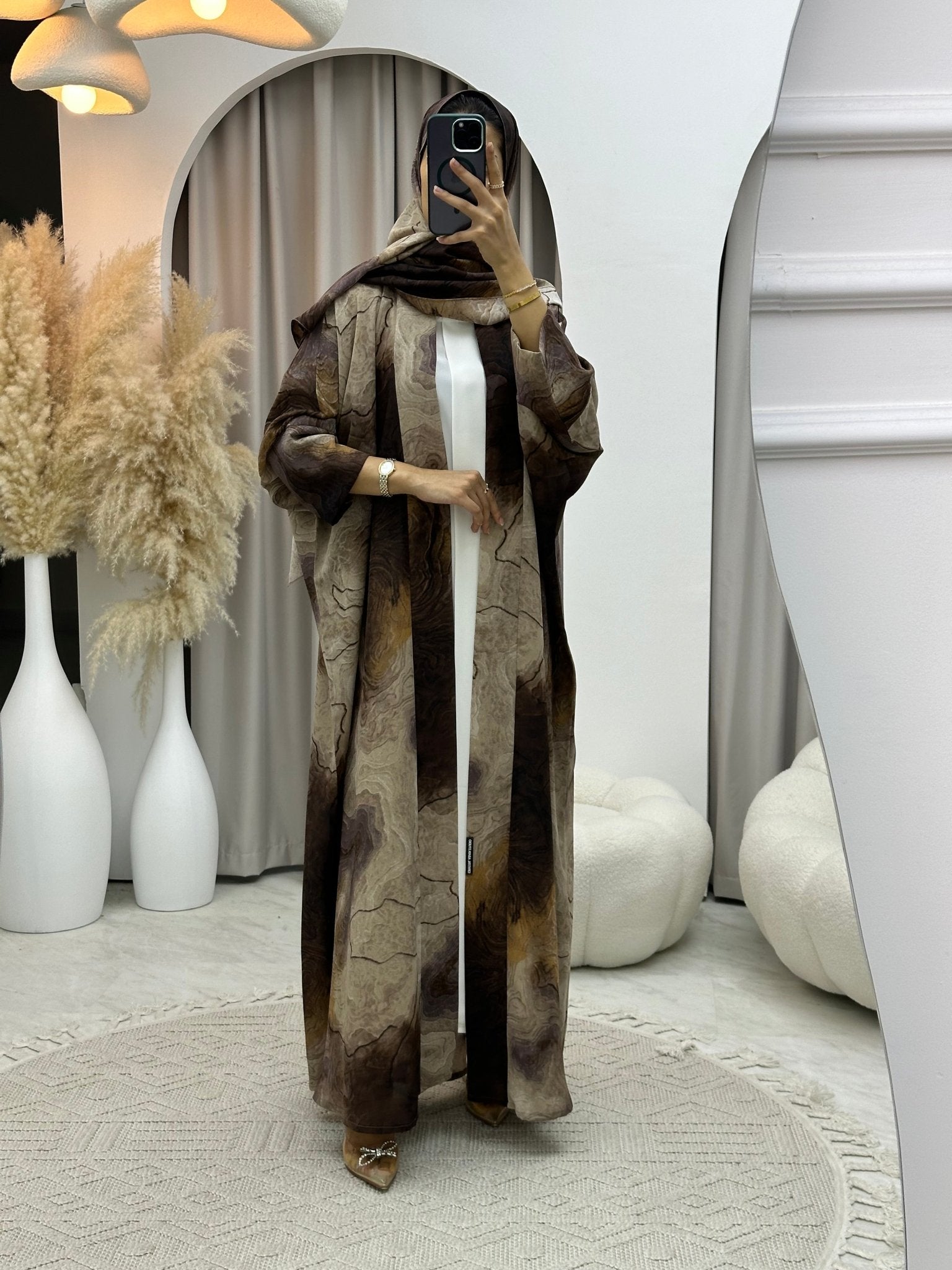 C 0152 - 02 Brown Marble Abaya